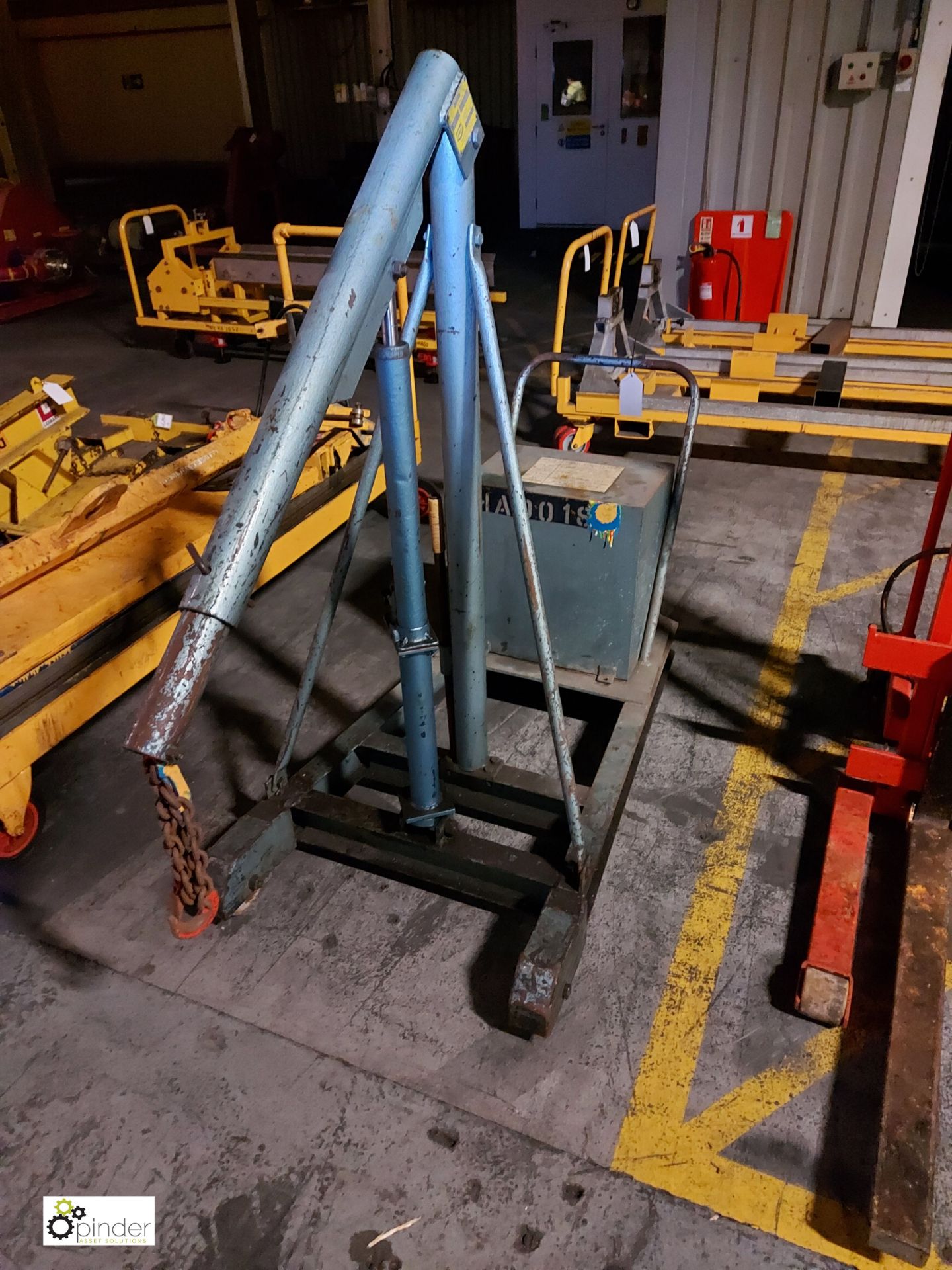 Tenneco MR250 hydraulic Lifter, with extending arm, serial number E251/1/82, 254kg swl (please - Image 2 of 2