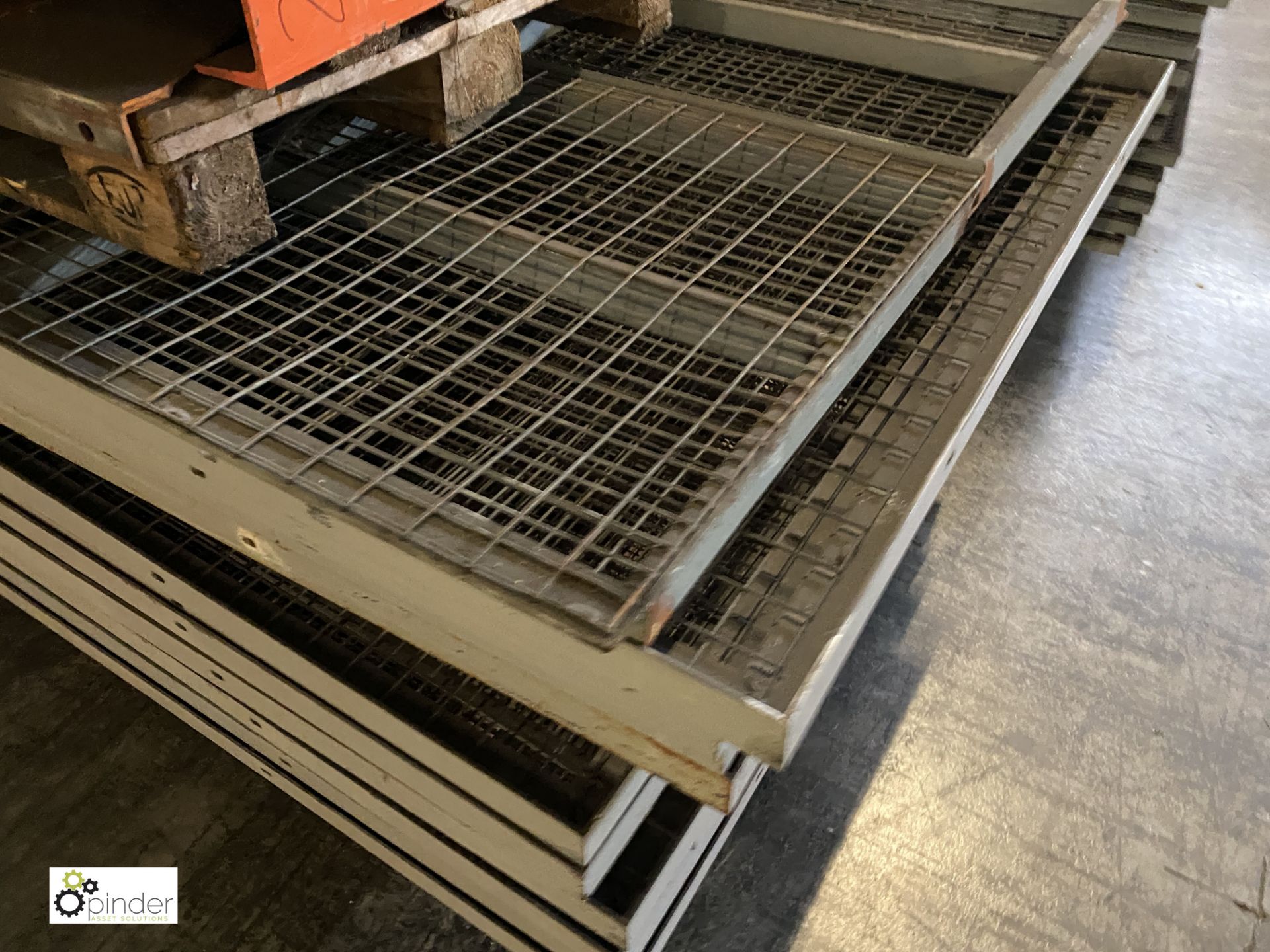 Quantity steel/mesh Guarding Sections, to pallet ( - Image 4 of 5