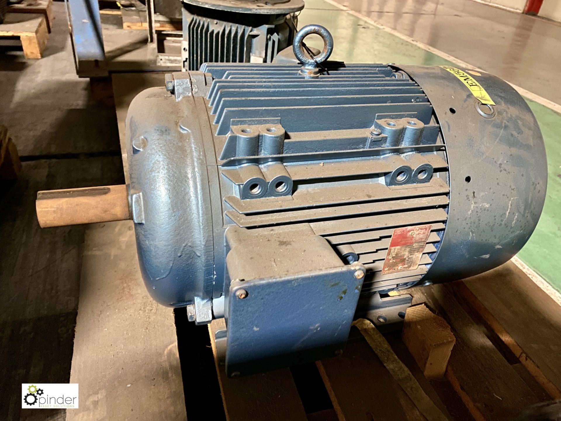 Brook Crompton AD180L Electric Motor, 415volts, 22kw, 1465rpm, IP55, 3ph (EM560) (please note - Image 2 of 3
