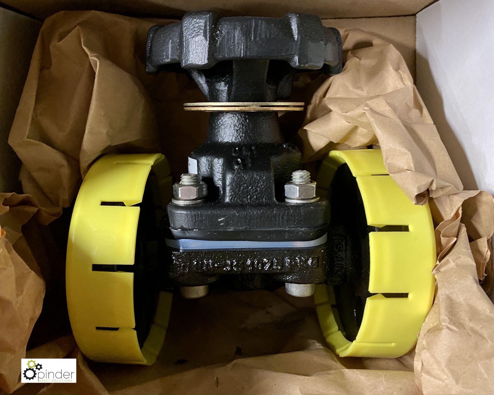 4 Gemu 675 15D39175EL manual Diaphragm Valves, Type 675, DN15, PFA lined body, EPDM/PTFE