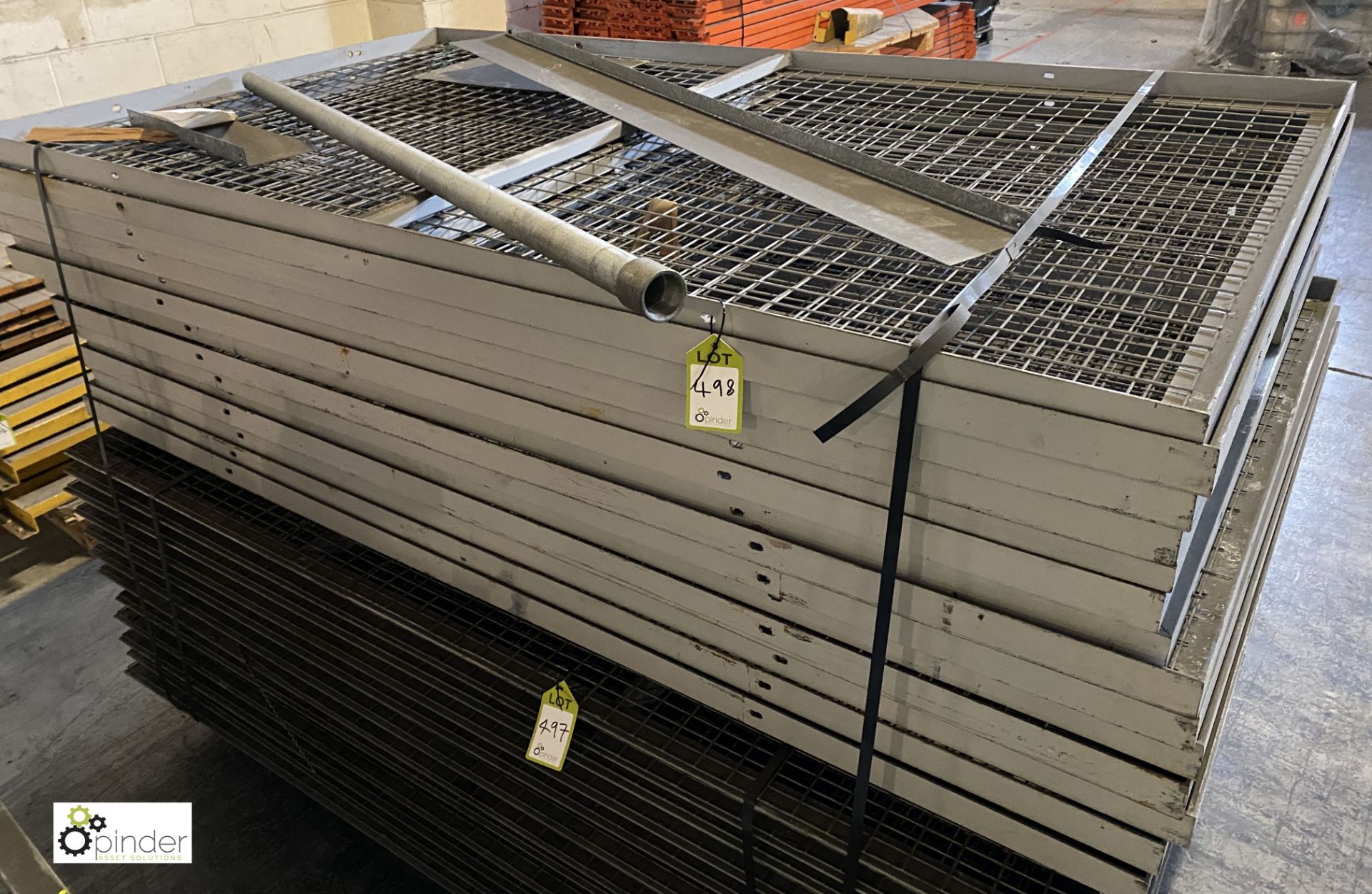 Quantity steel/mesh Guarding Sections, to pallet ( - Image 2 of 5