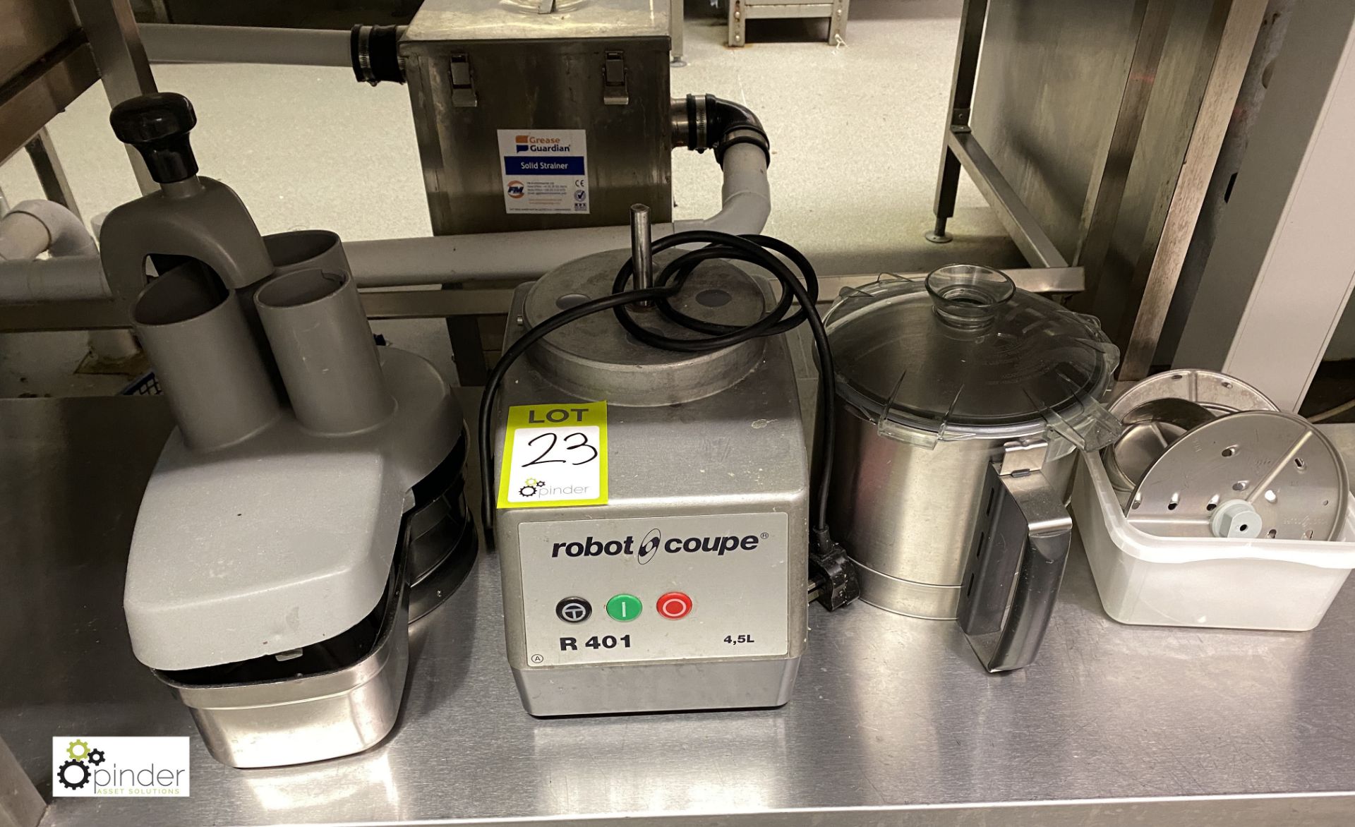 Robot Coupe RU01 Commercial Food Processor, 4.5litres, 240volts, with various attachments, etc (