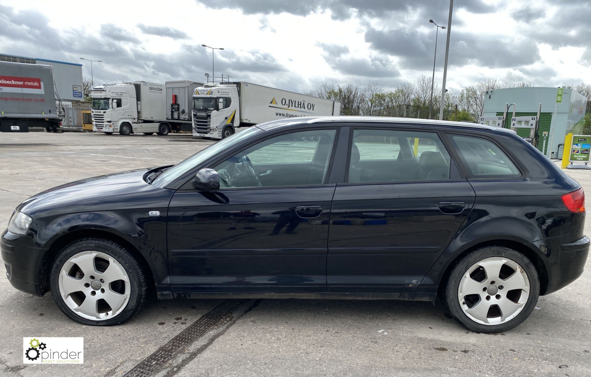 Audi A3 Sport 2.0 TDI quattro 5-door Hatchback, registration: FV55 ZBY, date of registration: 9 - Image 4 of 13