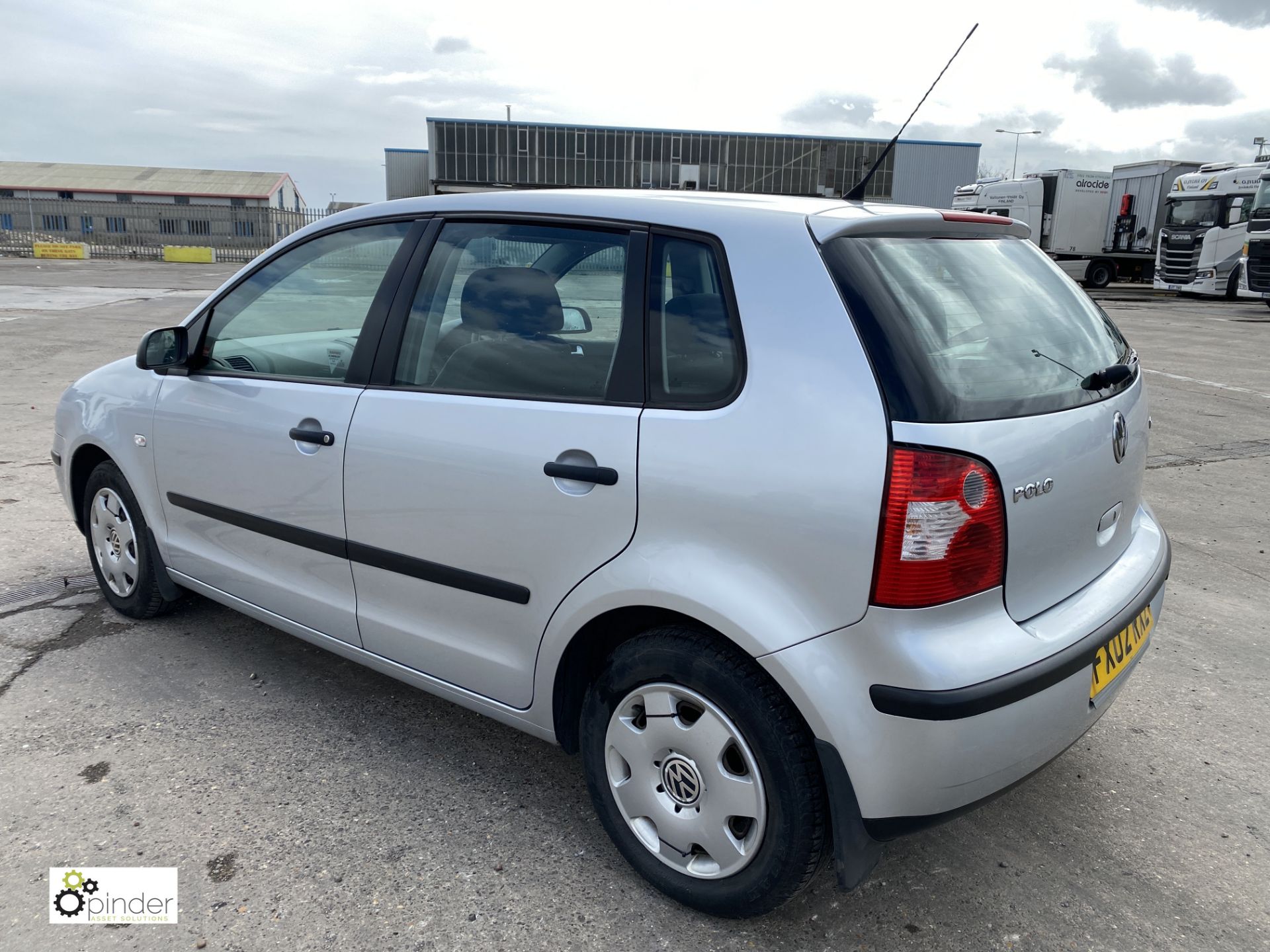 VW 1.2S petrol 5-door Polo, registration: FX02 RXZ, date of registration: 8 March 2002, odometer: - Image 4 of 12