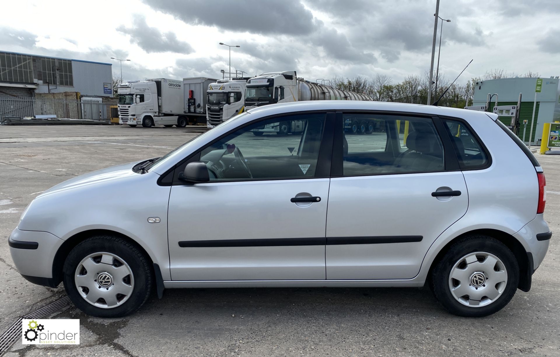 VW 1.2S petrol 5-door Polo, registration: FX02 RXZ, date of registration: 8 March 2002, odometer: - Image 3 of 12