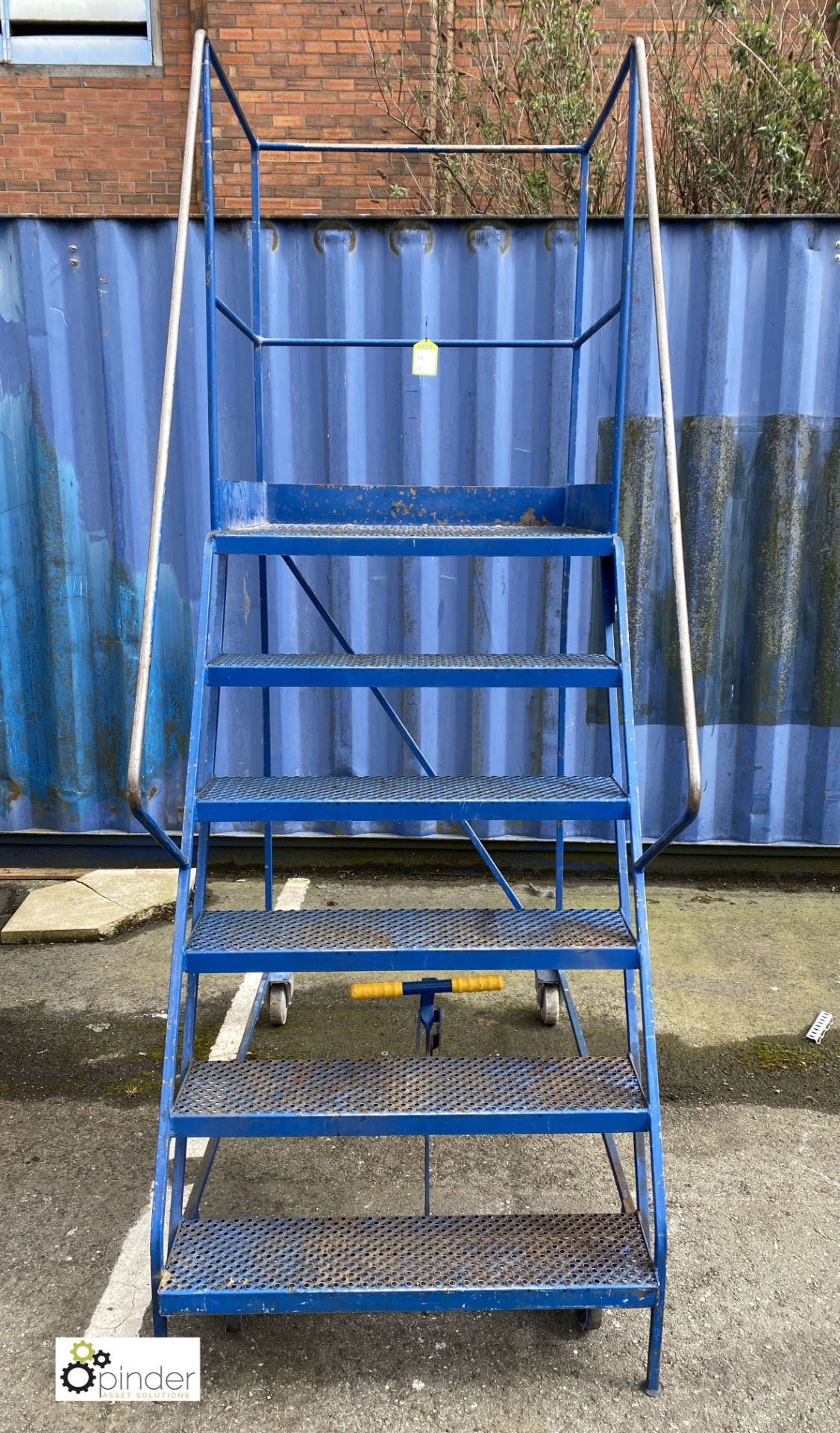 6-tread mobile Access Steps (please note there is a lift out fee of £5 plus VAT on this lot) - Image 3 of 3