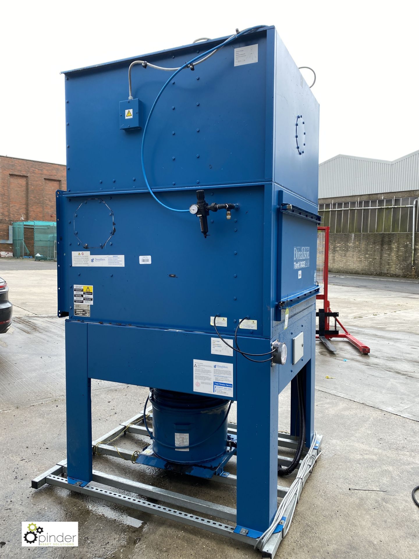 Donaldson Torit DCE C30-3G8 Dust Extraction Cabinet, year 2015, serial number 00058064 (please - Image 3 of 6