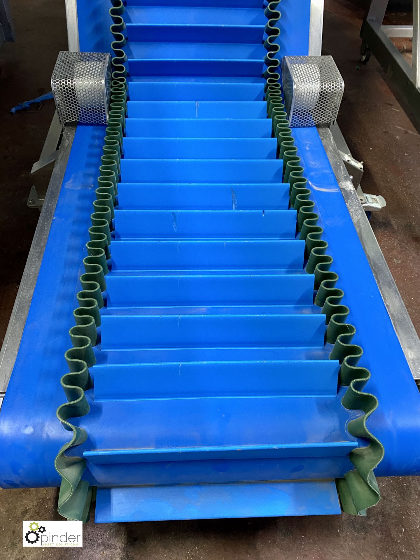 West Country Conveyors stainless steel mobile Swan Neck Conveyor, 480mm belt width, 2700mm full - Image 4 of 7