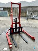 Lift Mate mobile Pallet Stacker, 1000kg capacity, 1600mm lift height, year 2011 (please note there