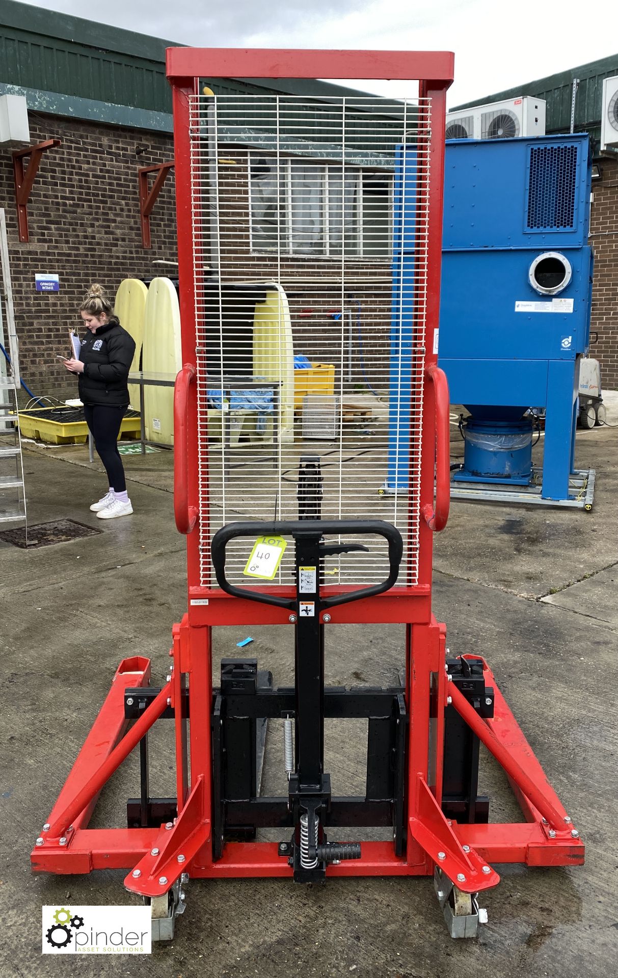 Lift Mate mobile Pallet Stacker, 1000kg capacity, 1600mm lift height, year 2011 (please note there - Image 5 of 6