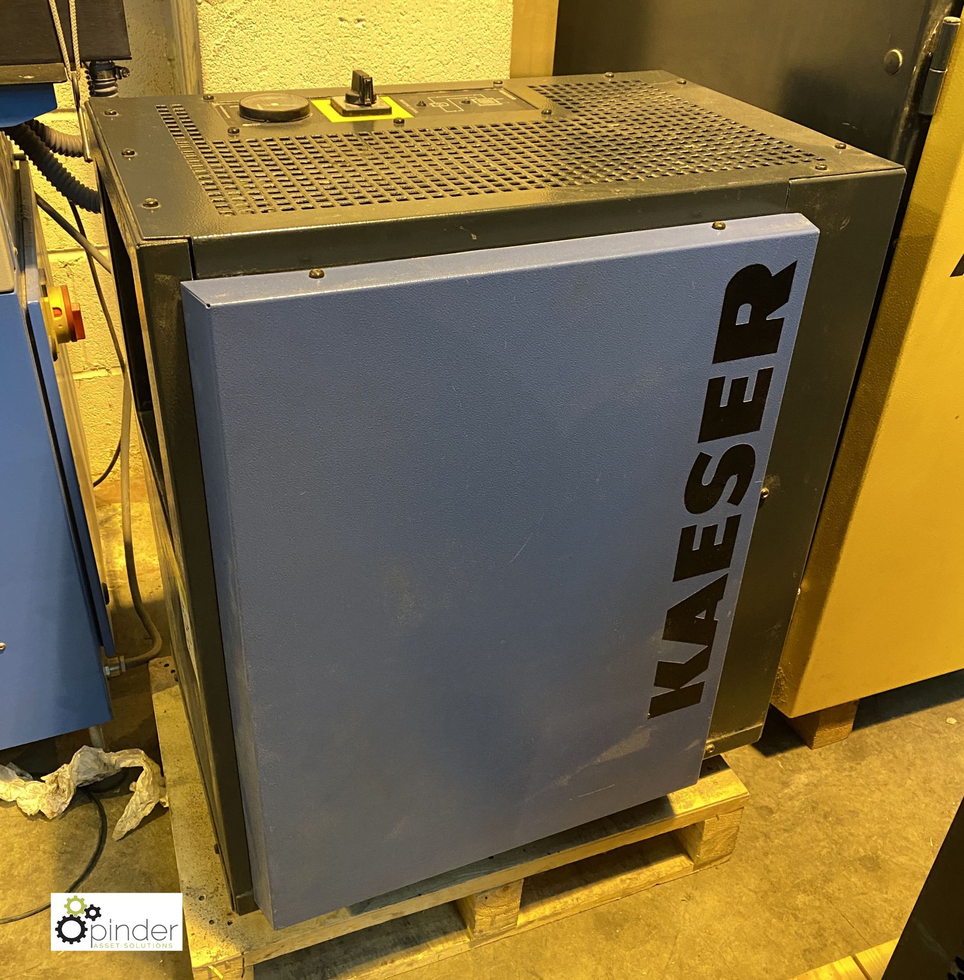 Kaeser TA5 Refrigerant Dryer, serial number 1400, year 2011 (please note there is a lift out fee - Image 4 of 4