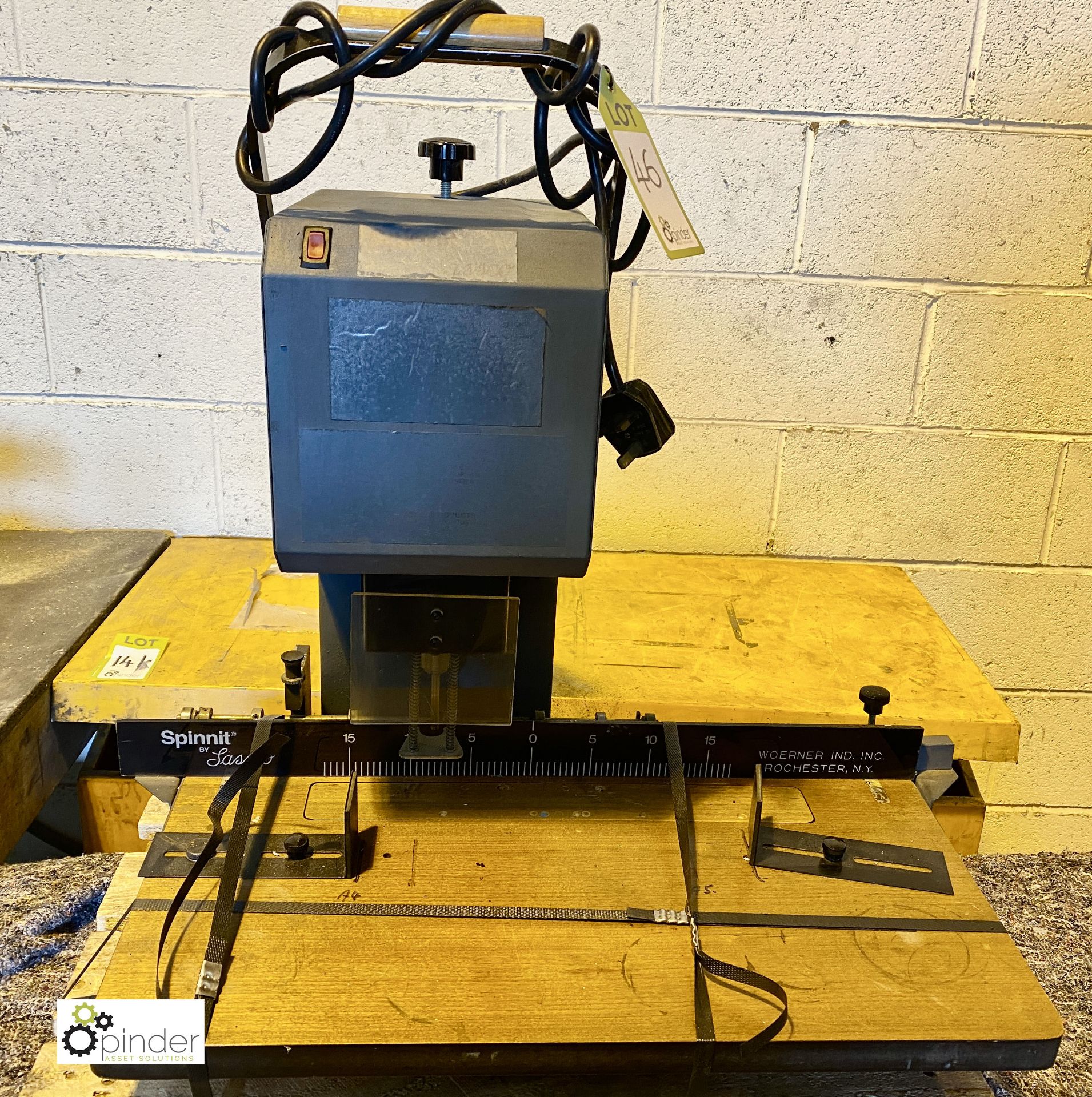 Spinnit EBM2UK single head Paper Drill, 240volts, serial number 1882 (please note there is a lift