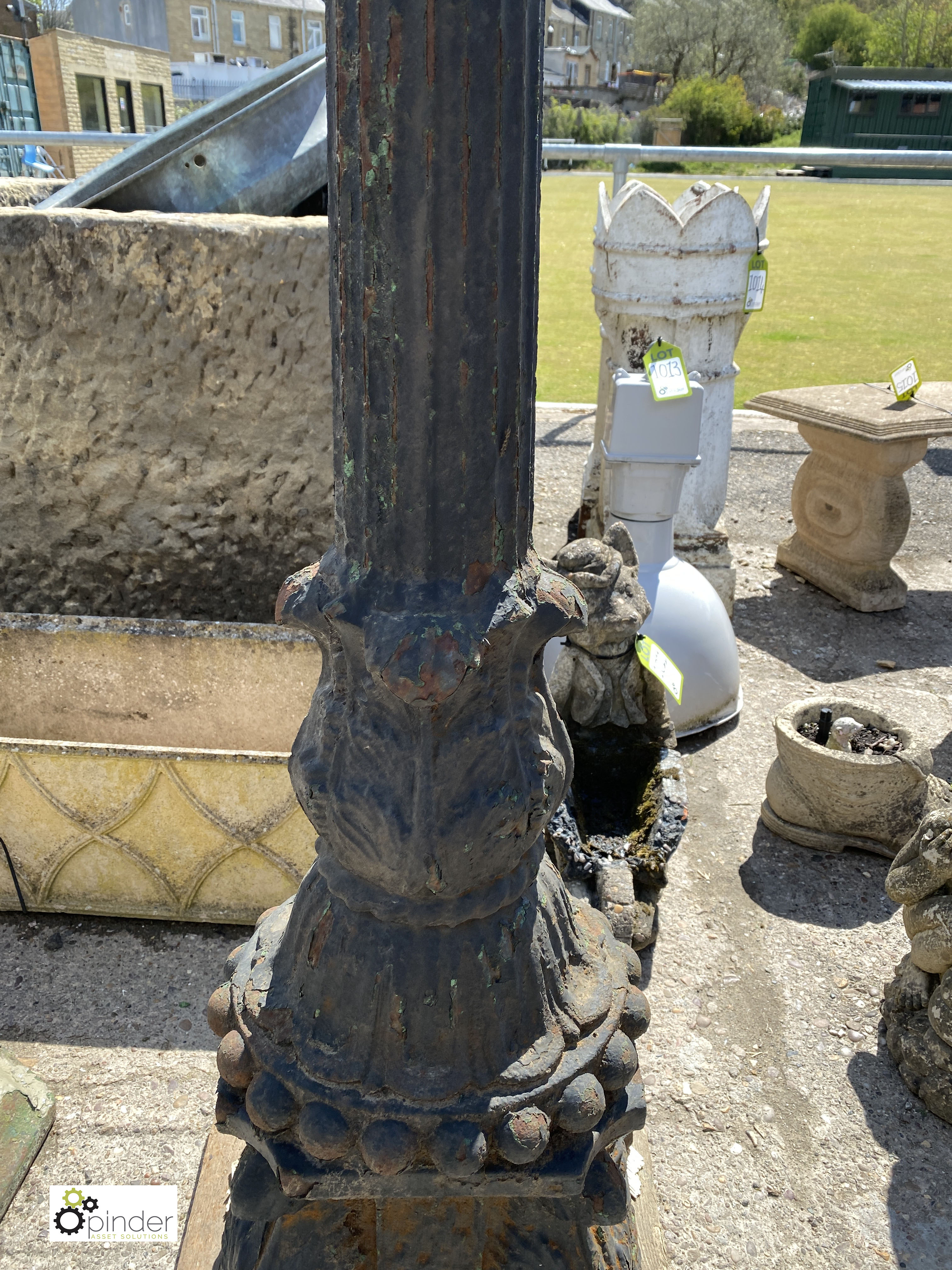 Original Victorian cast iron Lamp Post with ladder racks, 70in high, circa 1860 (Location: Griffin - Image 3 of 9