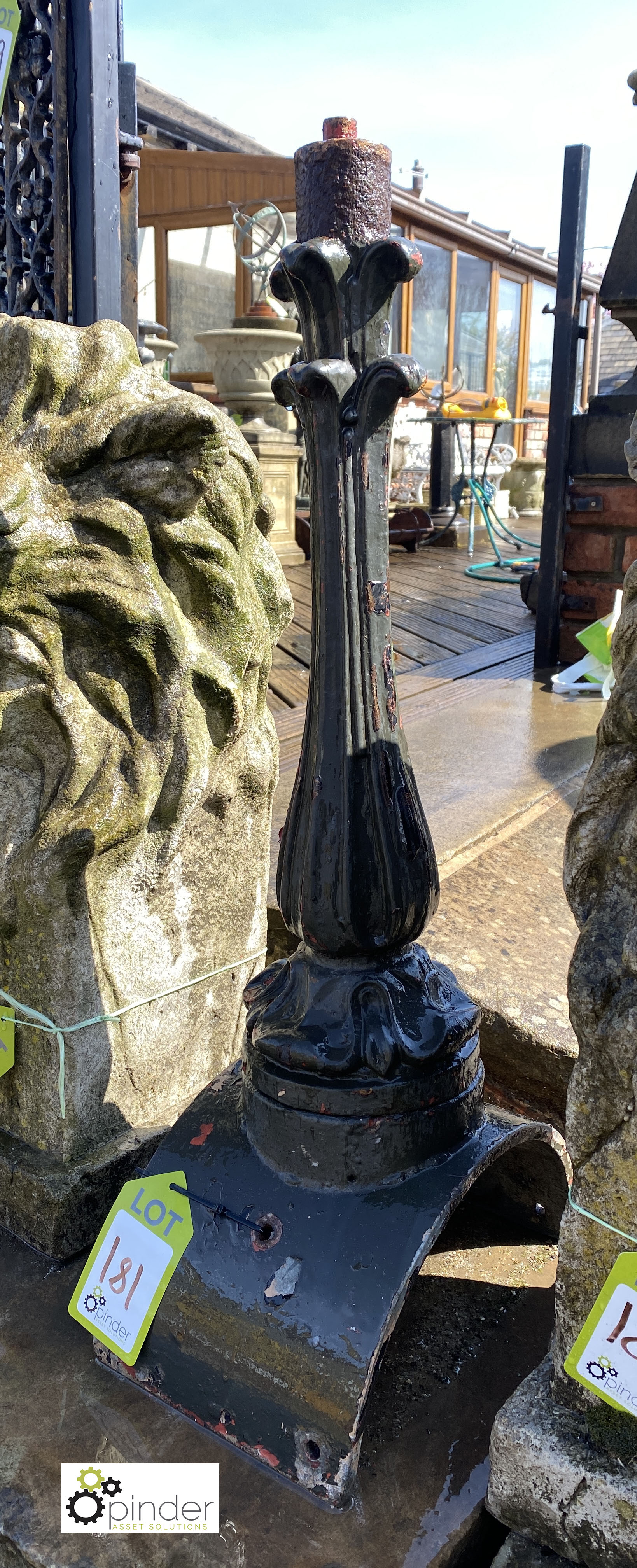 Decorative Victorian cast iron Lamp Post, 24in hig - Image 2 of 3