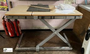 Vari-Tech manual height adjustable Workbench, 1200mm x 670mm (in Tec 1 room) (LOCATION: Guiseley,