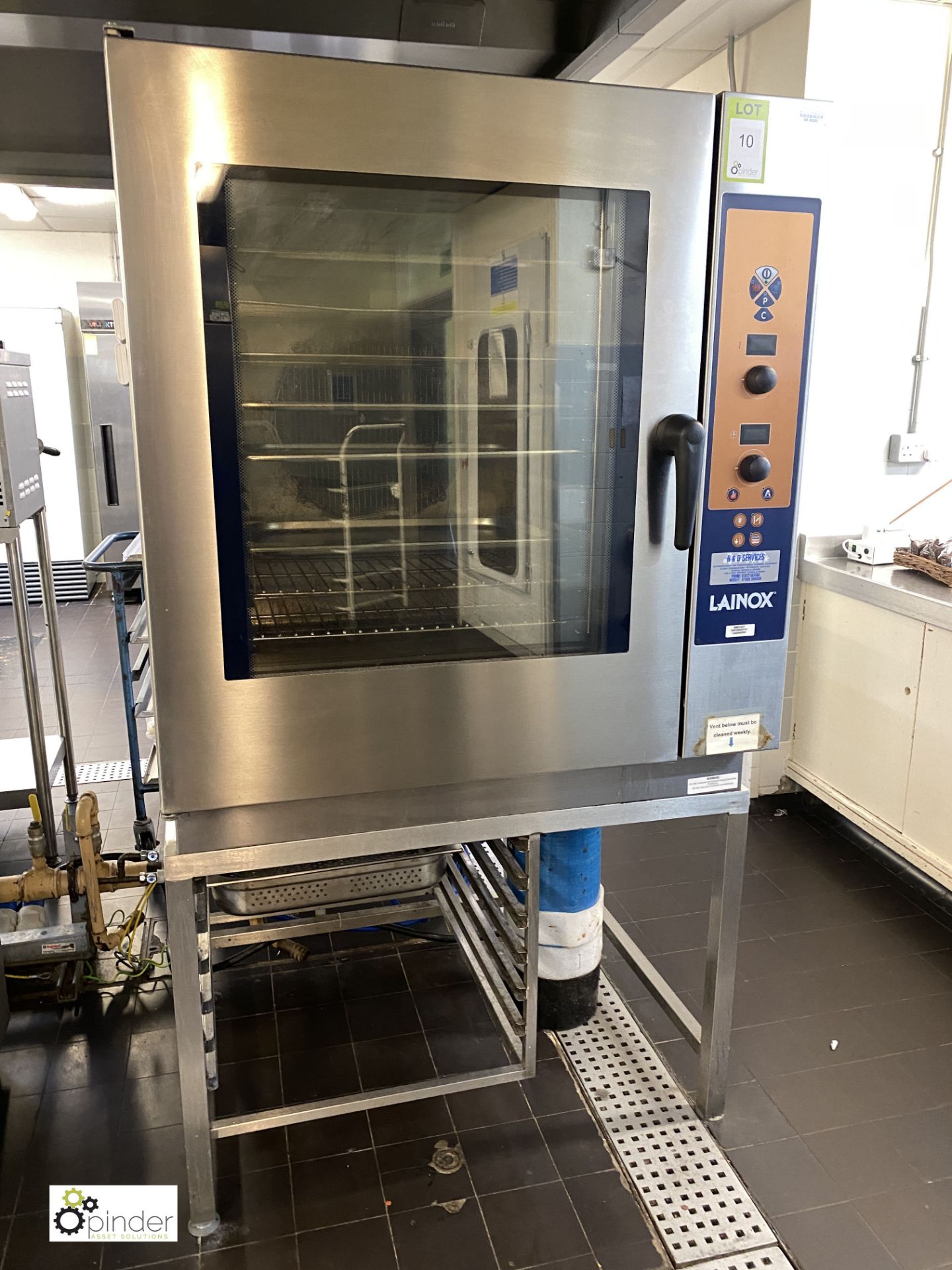 Lainox HME101P Combi Oven, 1000mm wide x 860mm deep x 1100mm high, 400volts, with stainless steel