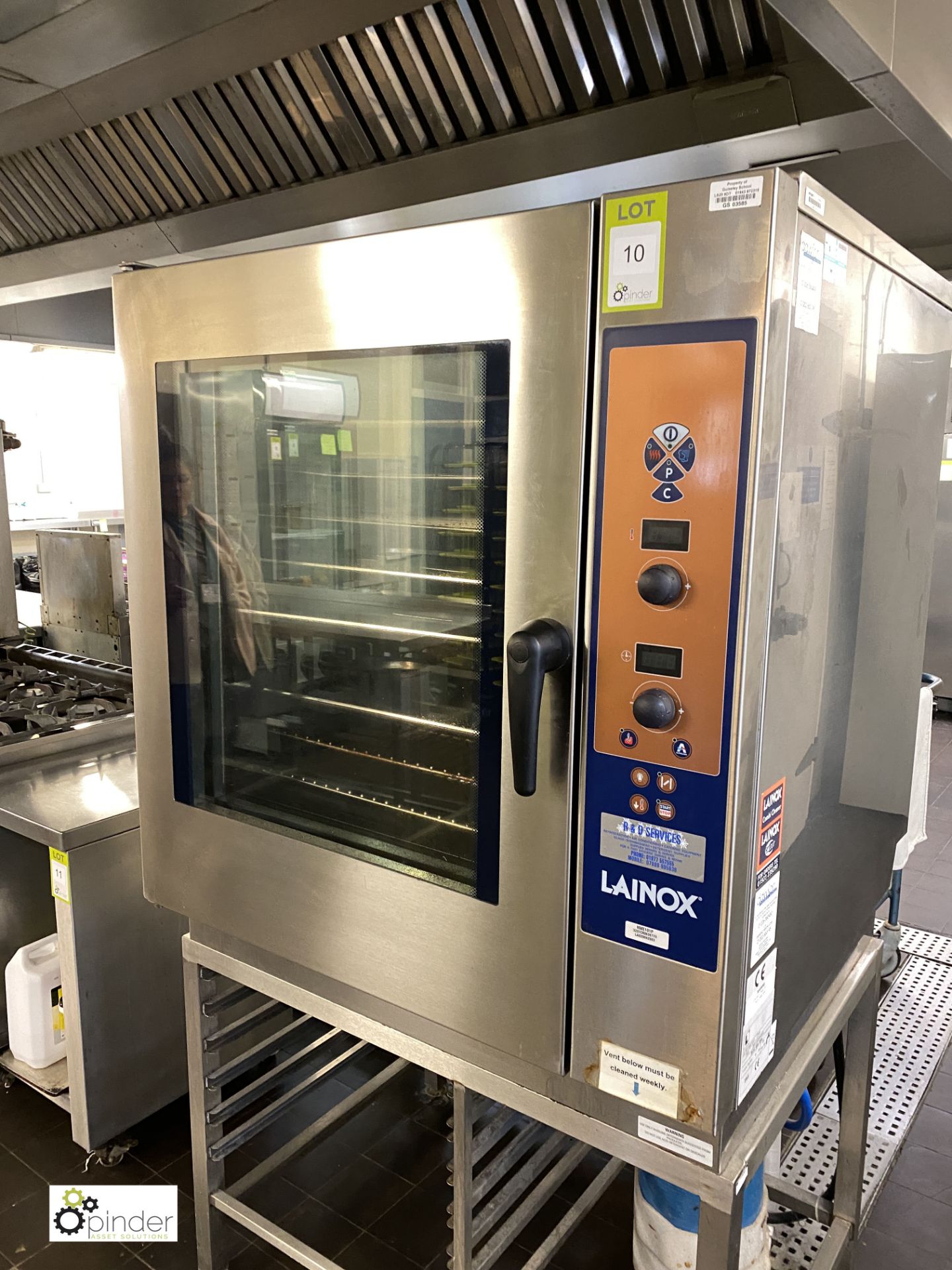 Lainox HME101P Combi Oven, 1000mm wide x 860mm deep x 1100mm high, 400volts, with stainless steel - Image 3 of 8