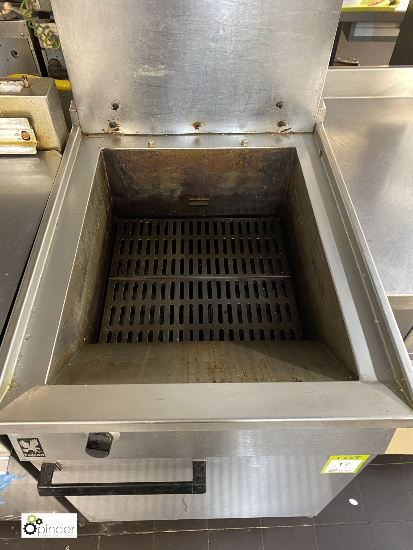 Falcon stainless steel twin basket Deep Fat Fryer, gas fired, 600mm x 770mm x 860mm (in Kitchen) ( - Image 2 of 3