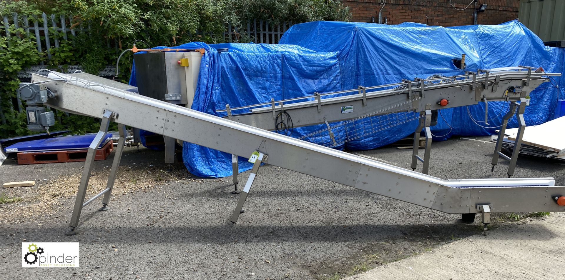 Stainless steel powered inclined Conveyor, 4720mm