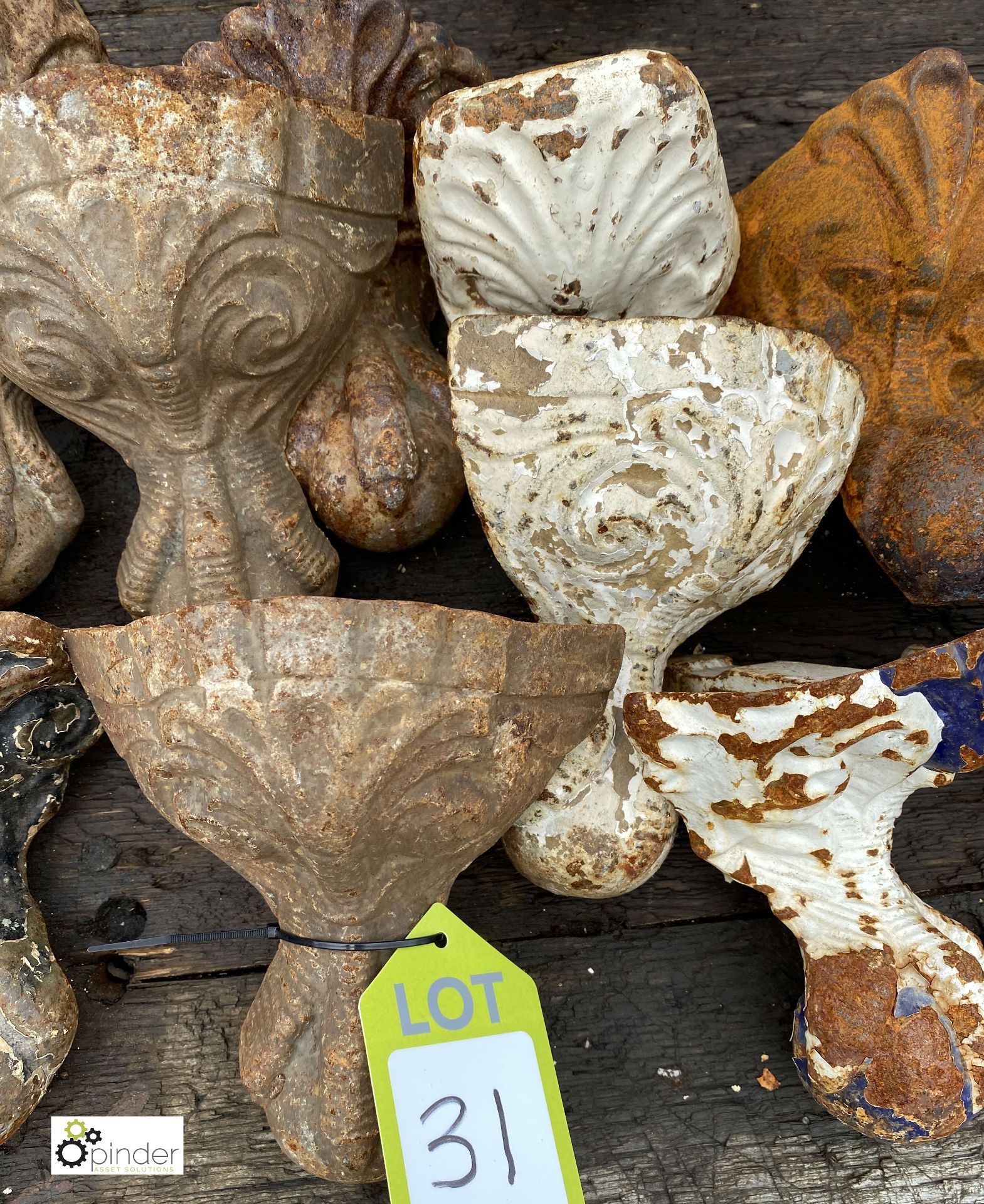 12 various cast iron Decorative Feet (LOCATION: Sussex Street, Sheffield) - Image 3 of 6