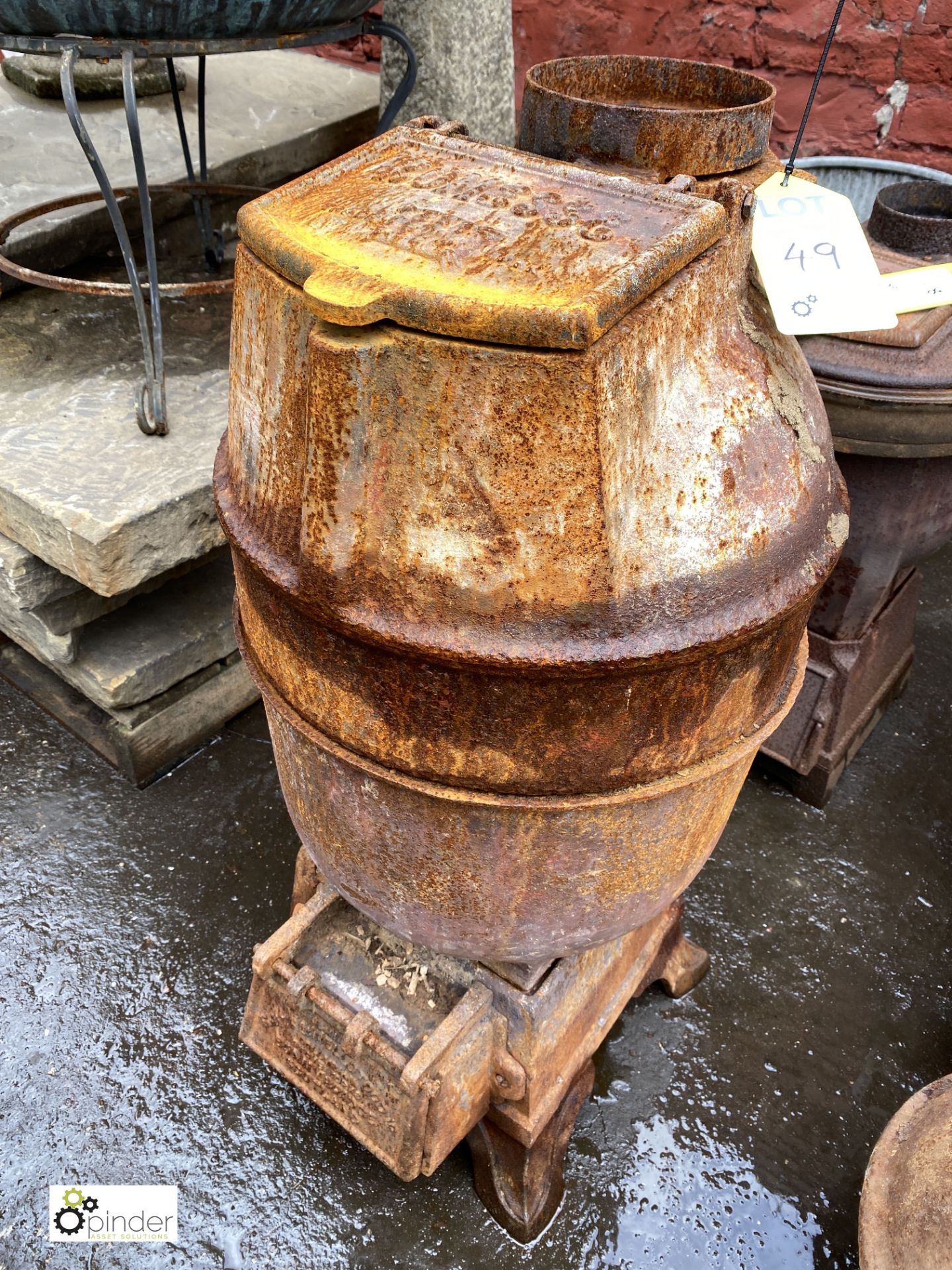 Romesse cast iron Stove, 850mm tall x 400mm diameter (LOCATION: Sussex Street, Sheffield) - Image 3 of 6