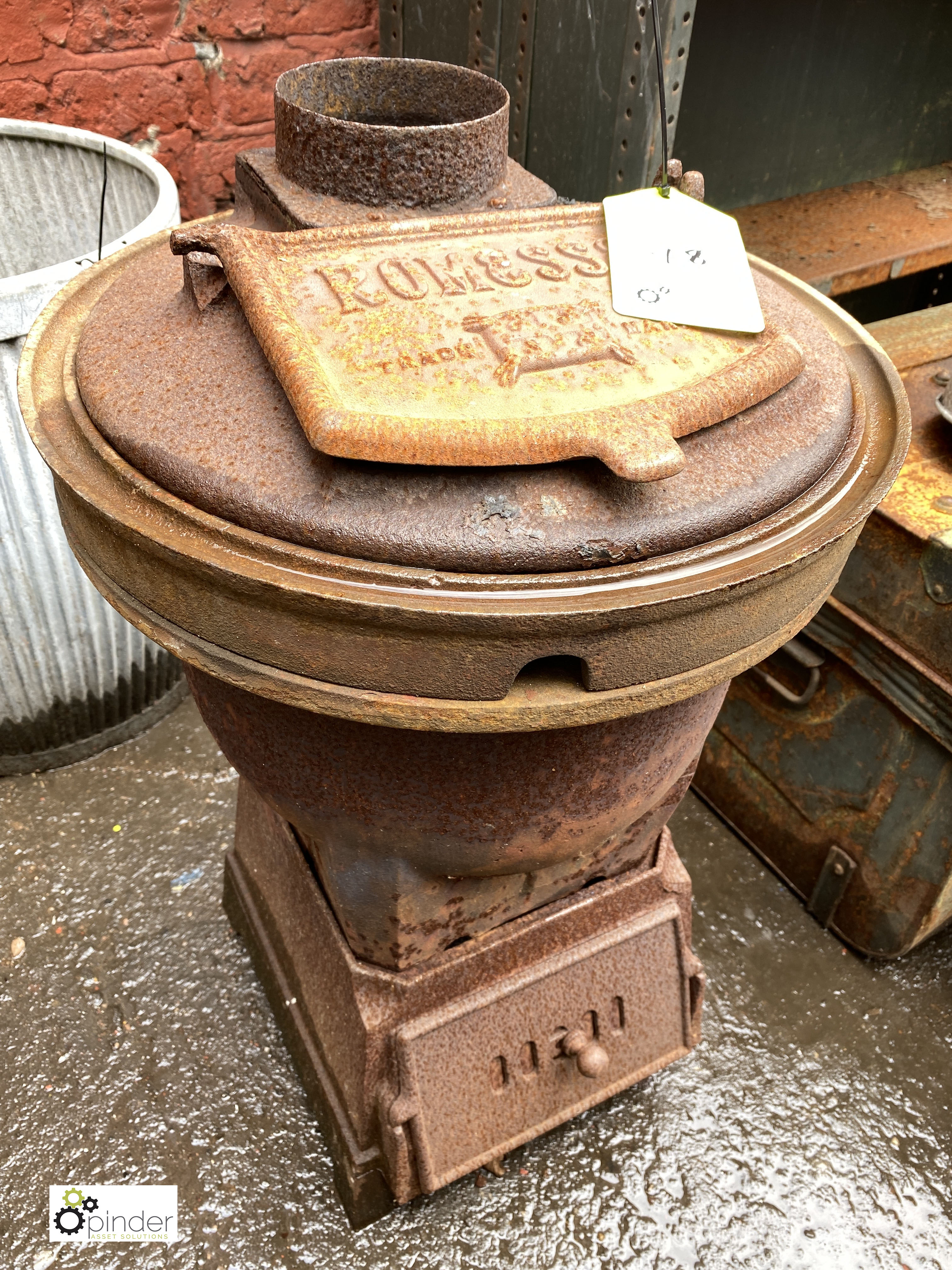 Romesse cast iron Stove, 620mm tall x 440mm diameter (LOCATION: Sussex Street, Sheffield) - Image 2 of 4