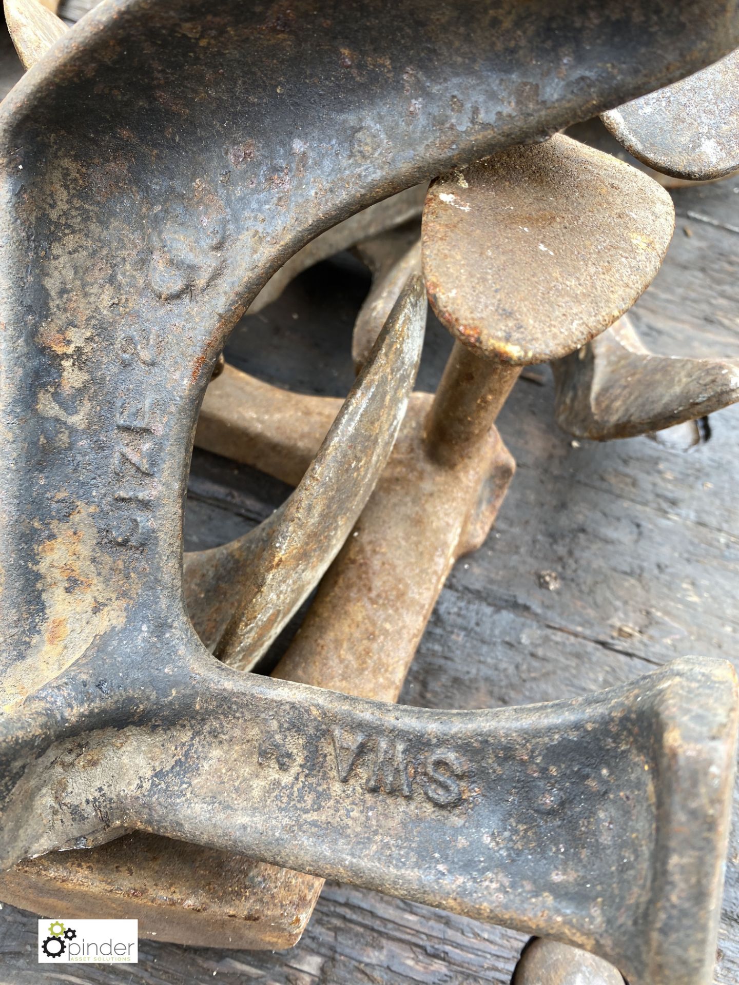 Approx 20 cast iron Cobblers Shoe Lasts (LOCATION: Sussex Street, Sheffield) - Image 5 of 5