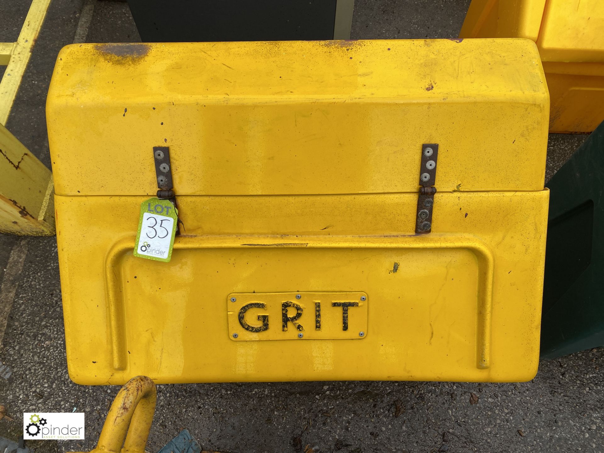 Grit Salt Box, approx. 840mm (LOCATION: Station Lane)