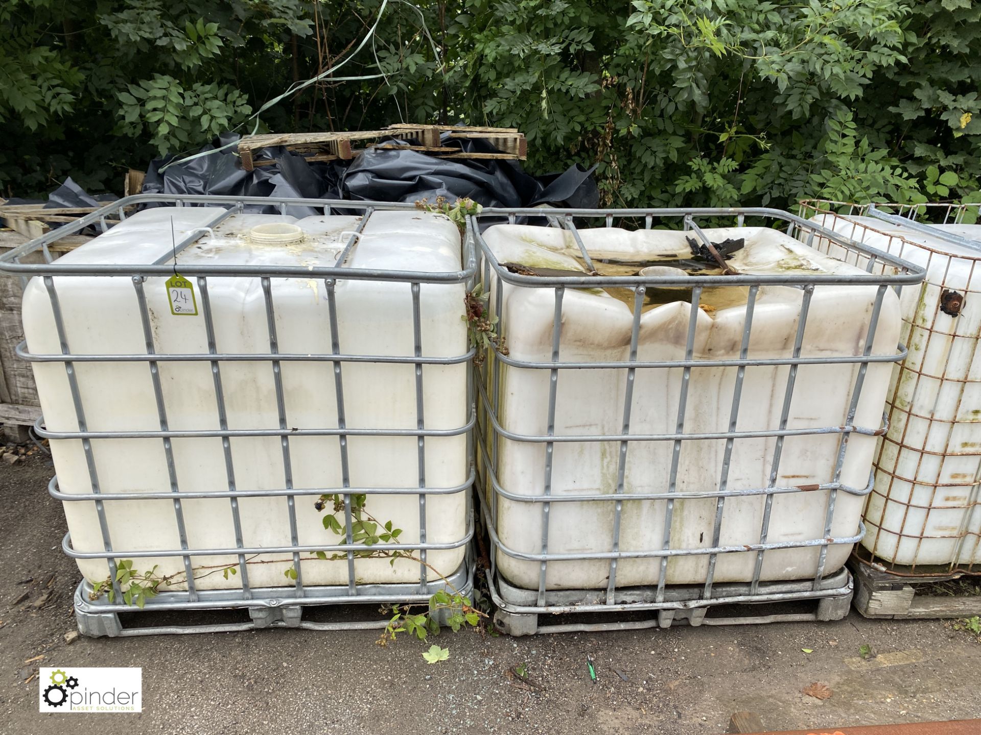 5 IBCs (LOCATION: Station Lane) - Image 2 of 4