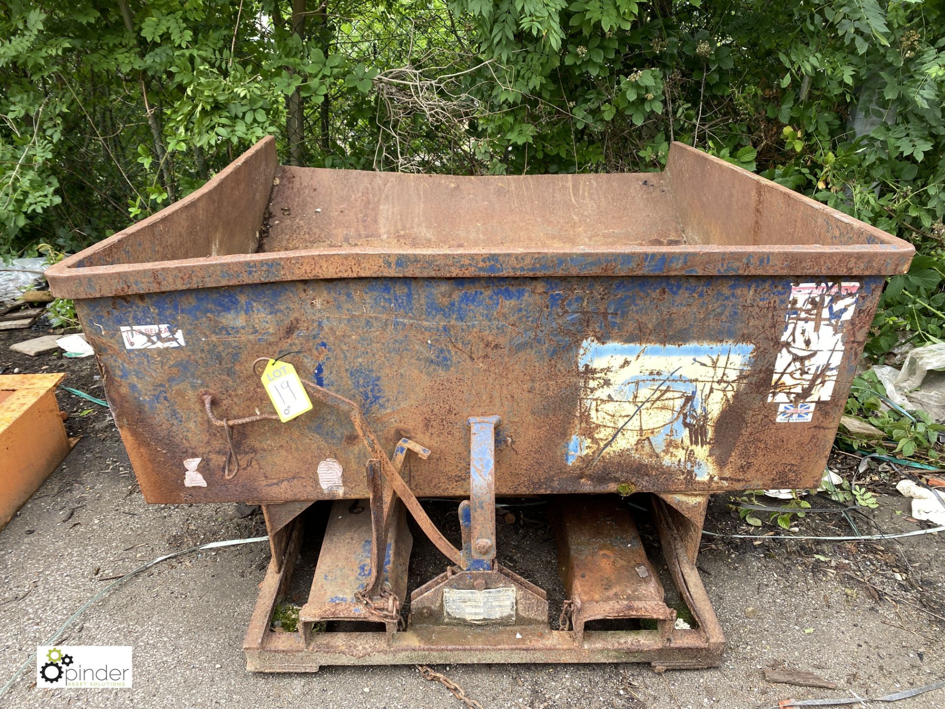 Langtons forklift mountable Tipping Skip, approx. 1550mm x 1600mm (LOCATION: Station Lane) - Image 2 of 4