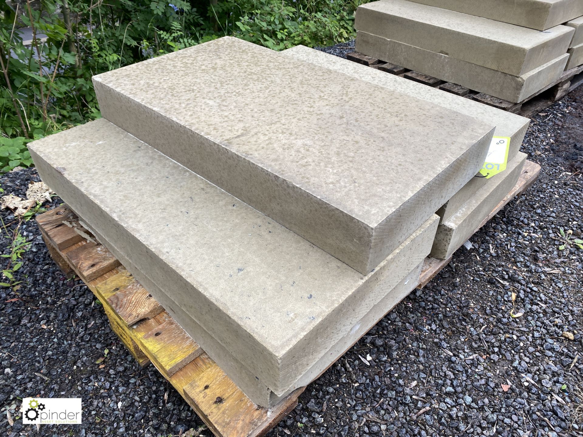 5 Yorkshire stone Quoin Slabs, approx. 800mm x 430mm x 105mm, to pallet (LOCATION: Woodhead Road)