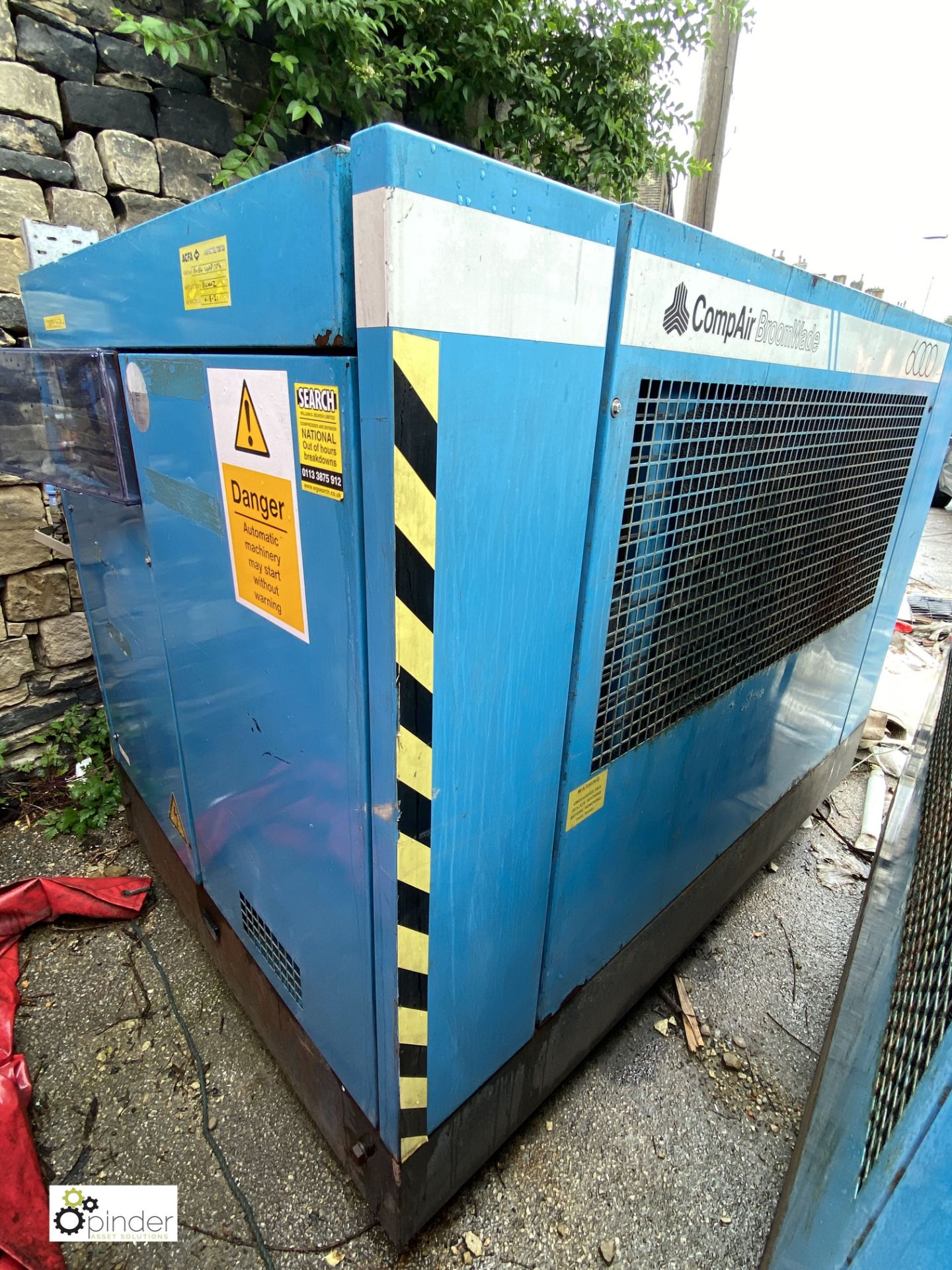 Compair Broomwade 6100 Packaged Air Compressor, serial number F082/1288, Maximum pressure 7bar,