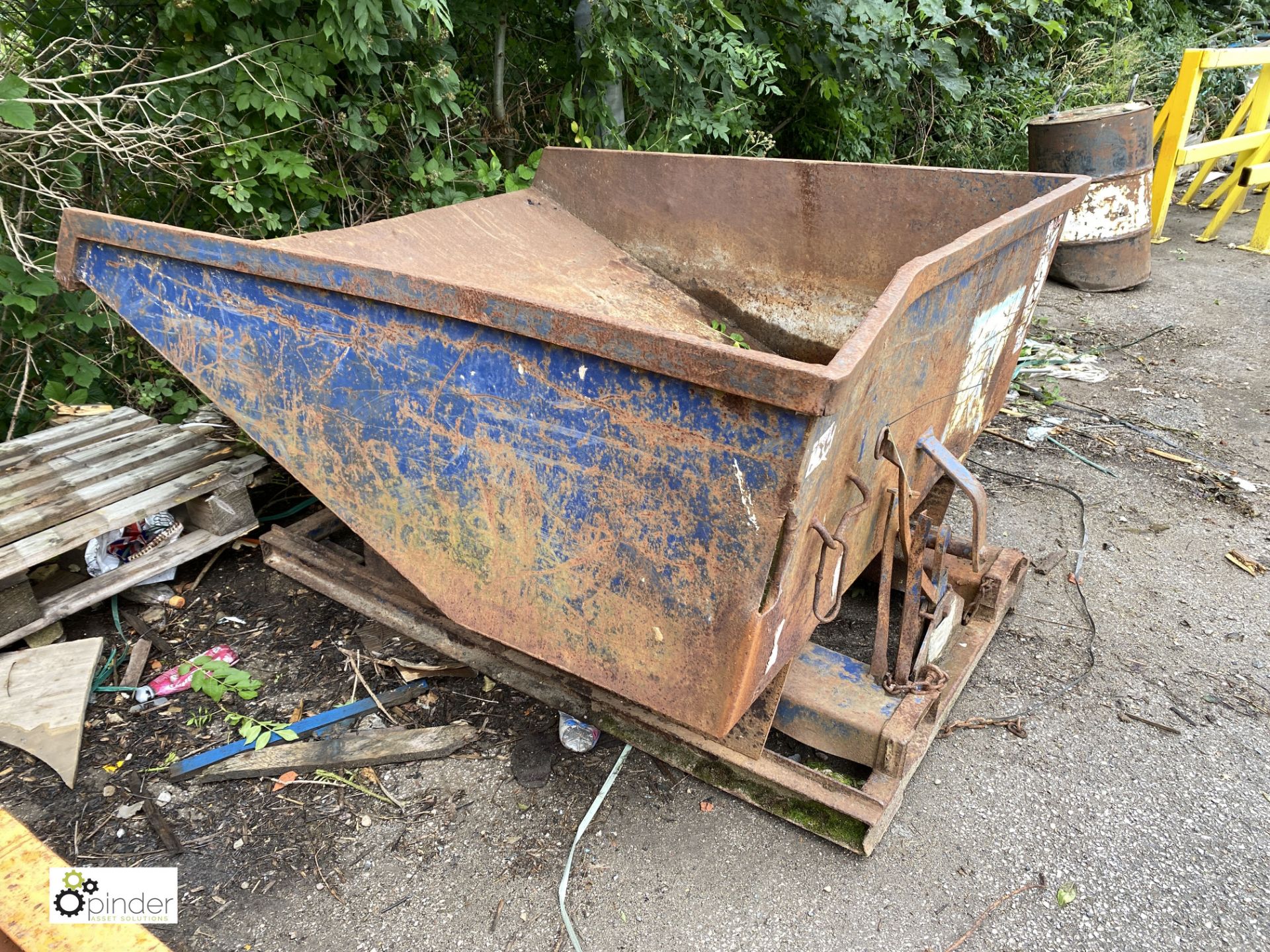 Langtons forklift mountable Tipping Skip, approx. 1550mm x 1600mm (LOCATION: Station Lane) - Image 3 of 4