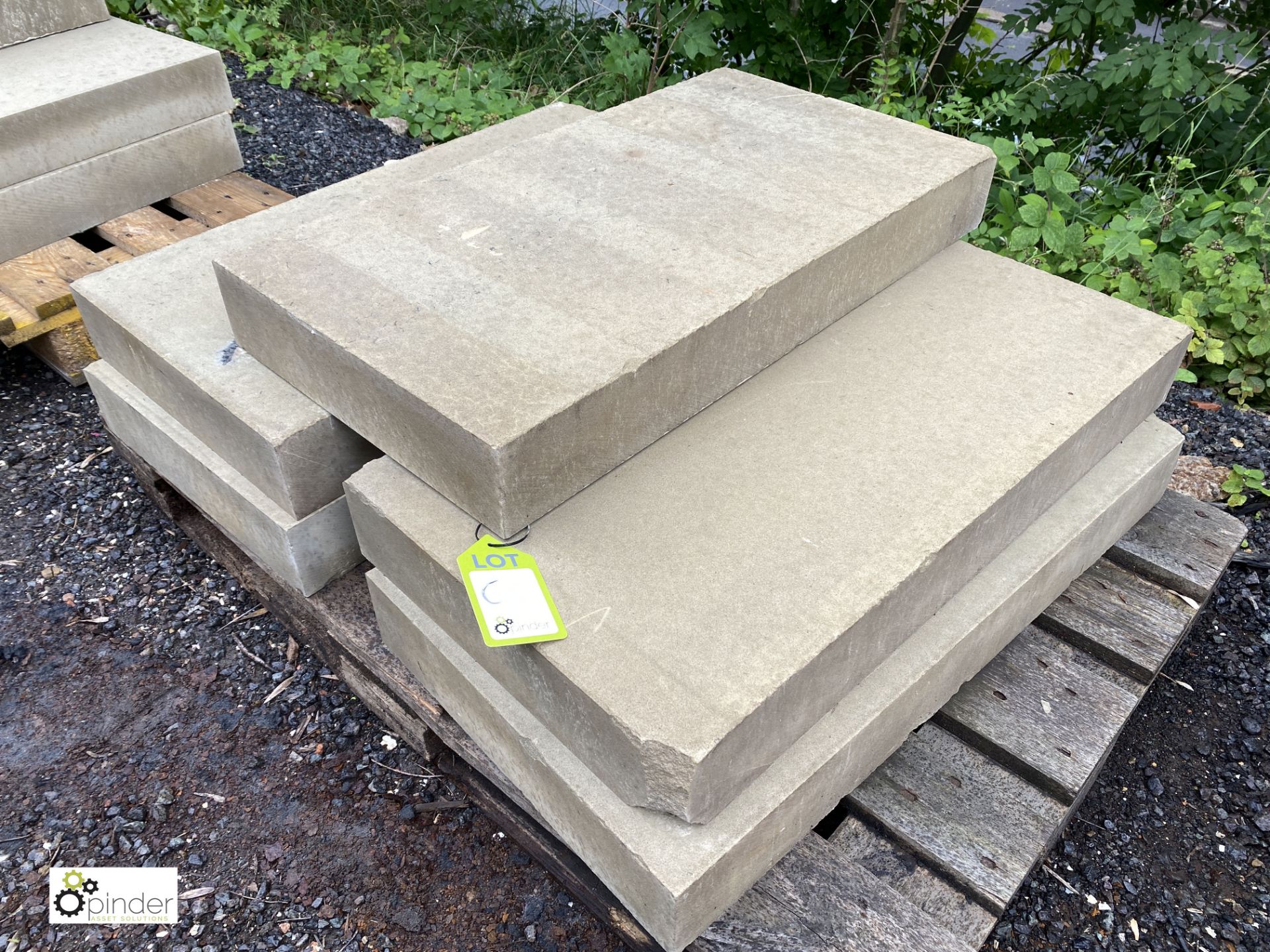 5 Yorkshire stone Quoin Slabs, approx. 800mm x 430mm x 105mm, to pallet (LOCATION: Woodhead Road) - Image 2 of 3