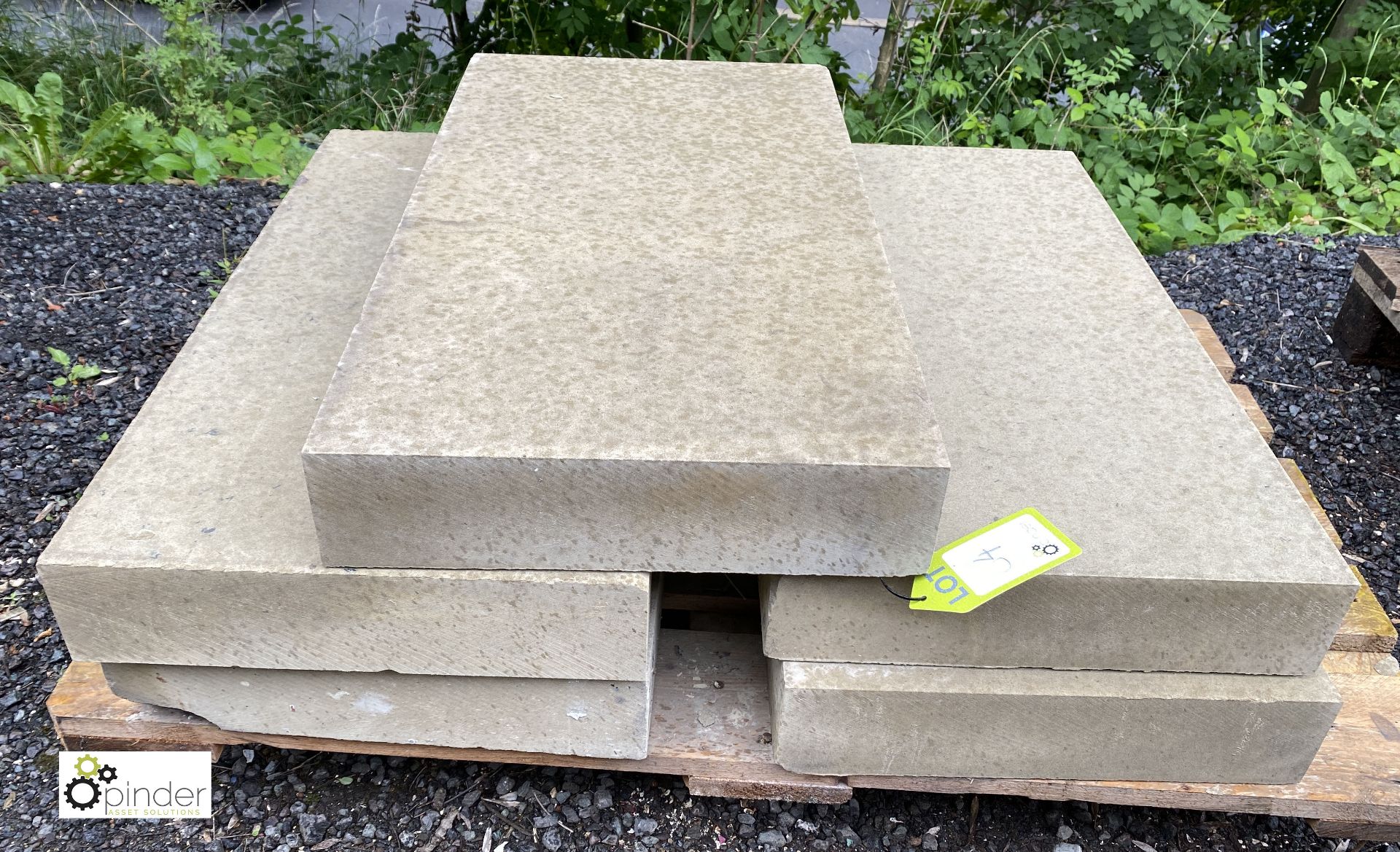 5 Yorkshire stone Quoin Slabs, approx. 800mm x 430mm x 105mm, to pallet (LOCATION: Woodhead Road) - Image 2 of 3