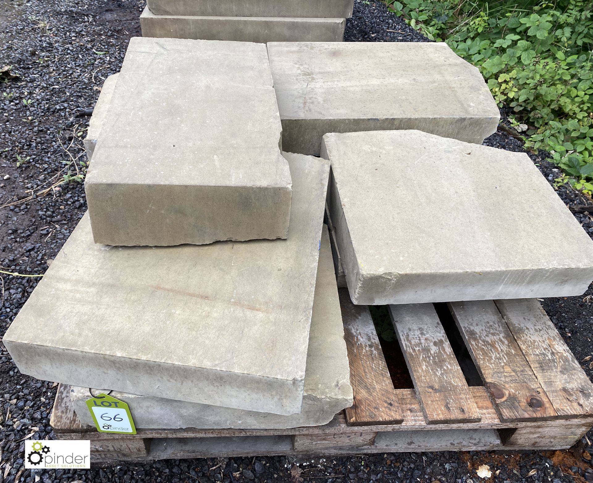 8 various Yorkshire stone Quoin Slabs, to pallet (LOCATION: Woodhead Road) - Image 2 of 4