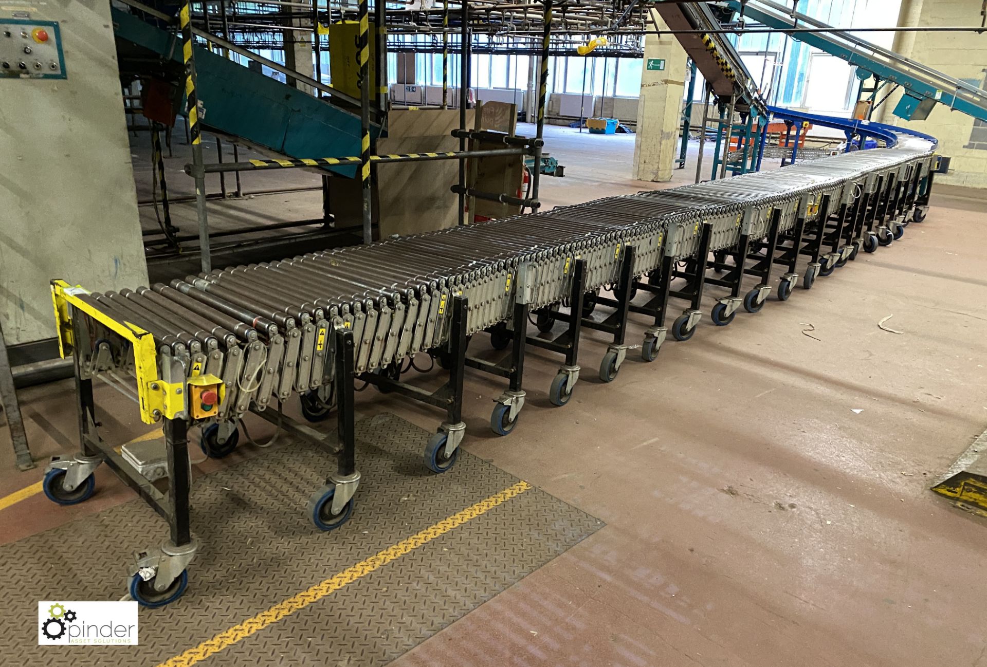 Uni-Xo powered extending mobile Roller Conveyor, 600mm roller width, 9m closed length (on ground