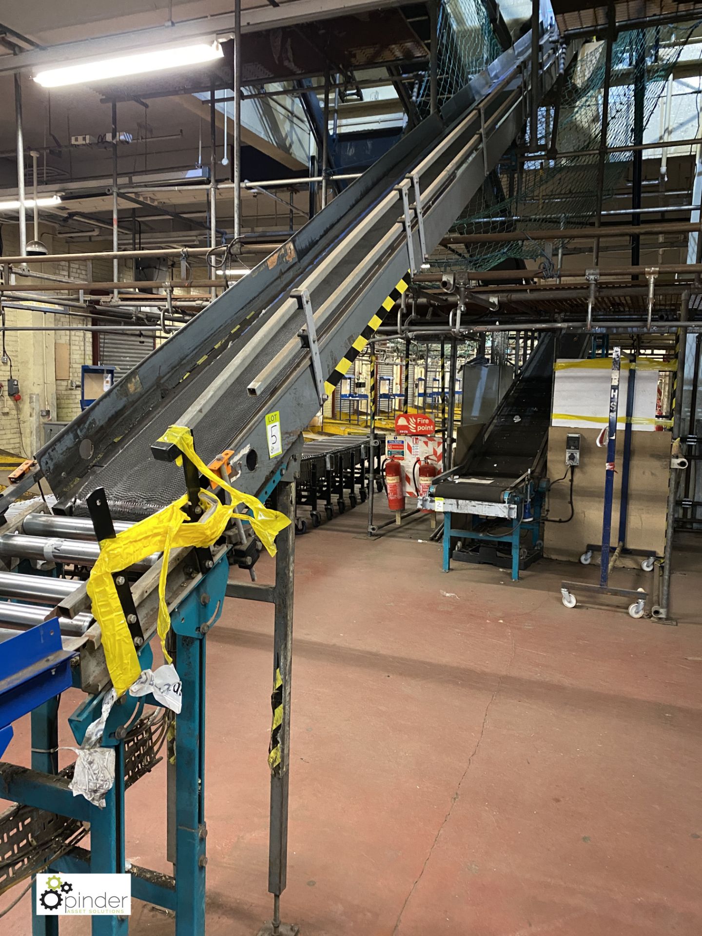 Powered inclined Belt Conveyor from first floor to ground floor, 9.4m long, 5.5m height, 300mm - Image 4 of 6