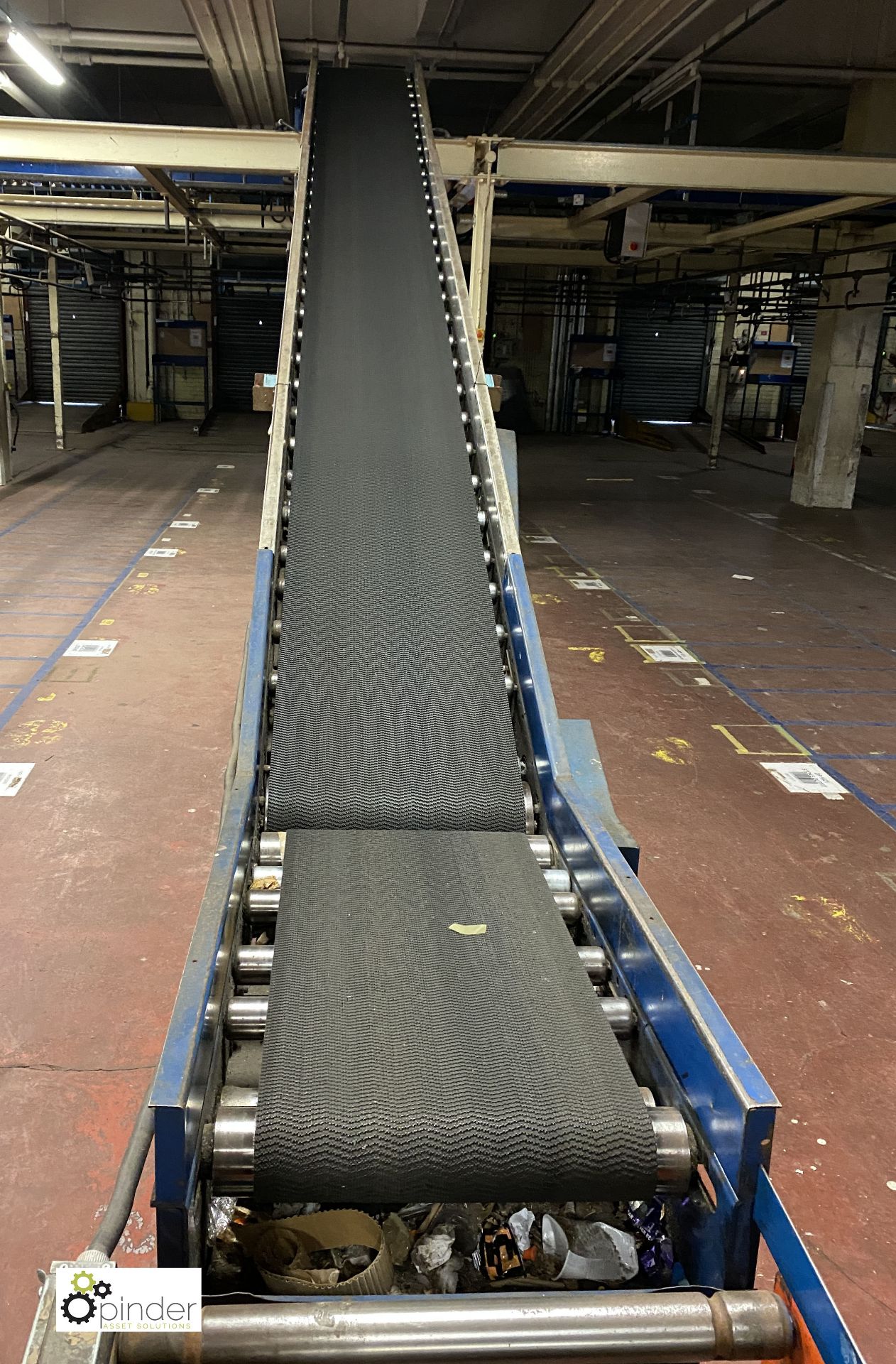 Powered inclined Belt Conveyor, 6.8m long, 2.7m high, 450mm belt width (on ground floor) - Image 3 of 8