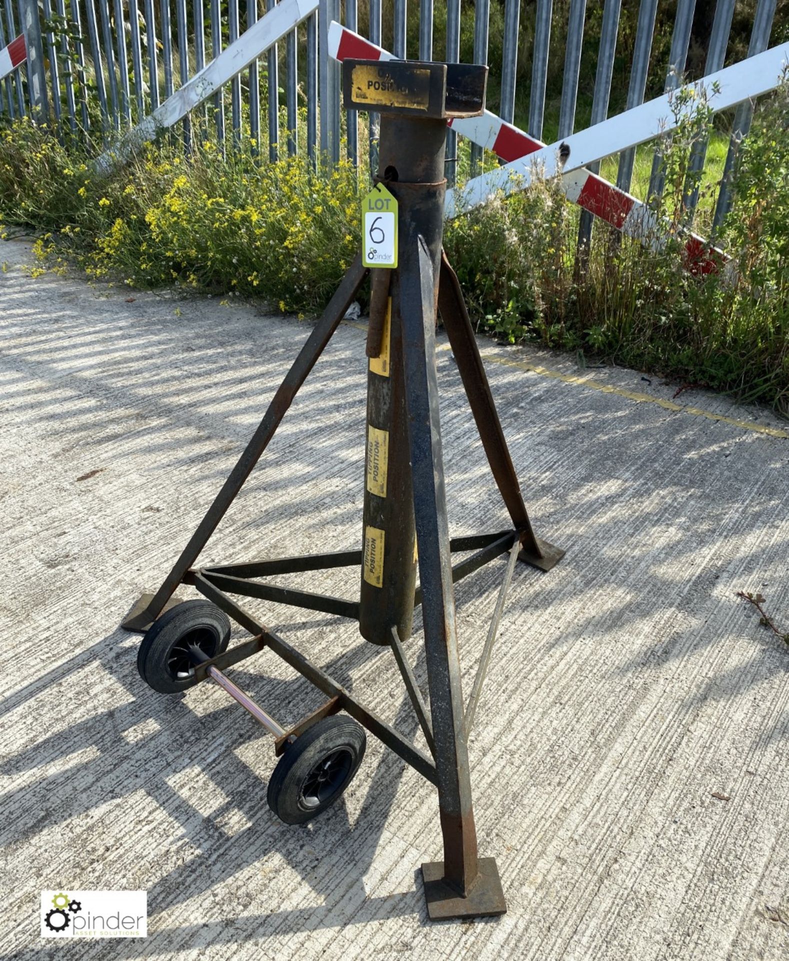 Mobile height adjustable Stand