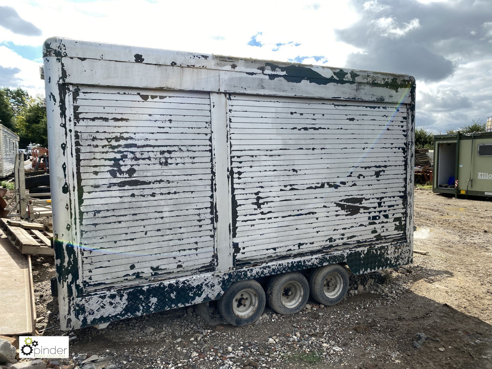 Graham Edwards Trailers triple axle Box Trailer, with 4 shutter doors, 3900mm x 1940mm, gross weight - Image 3 of 8