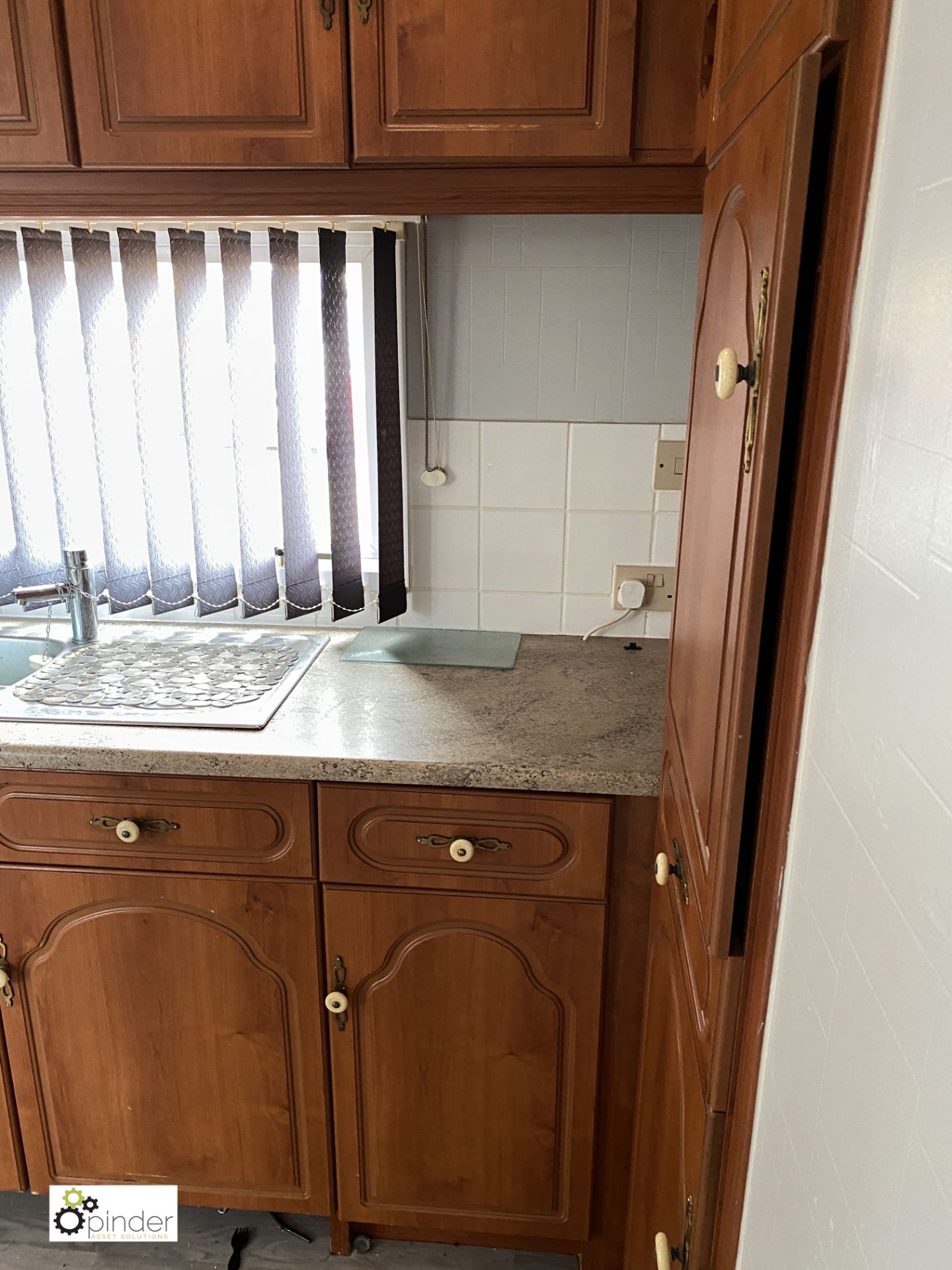 Rancho Grande Static Caravan, 35ft x 12ft x 2B, 2 bedrooms, bathroom, entrance hall, cupboard, - Image 12 of 19