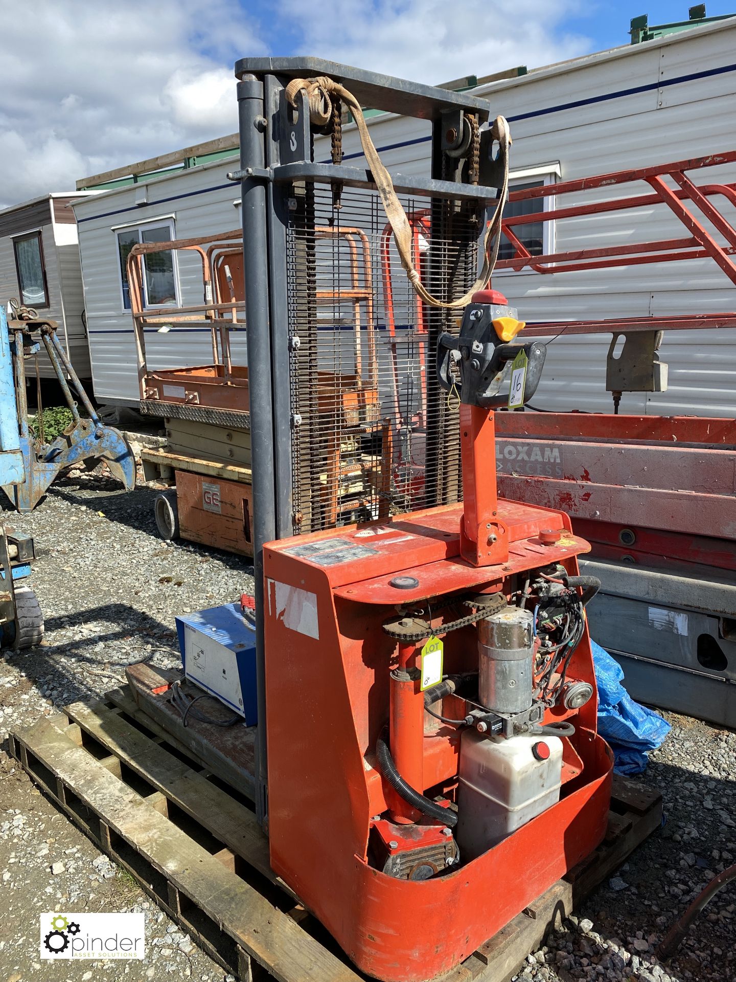 Nexen NPT 018 pedestrian electric Lift Truck, 1155kg at 600mm, with Chloride Classic Plus charger - Image 2 of 8