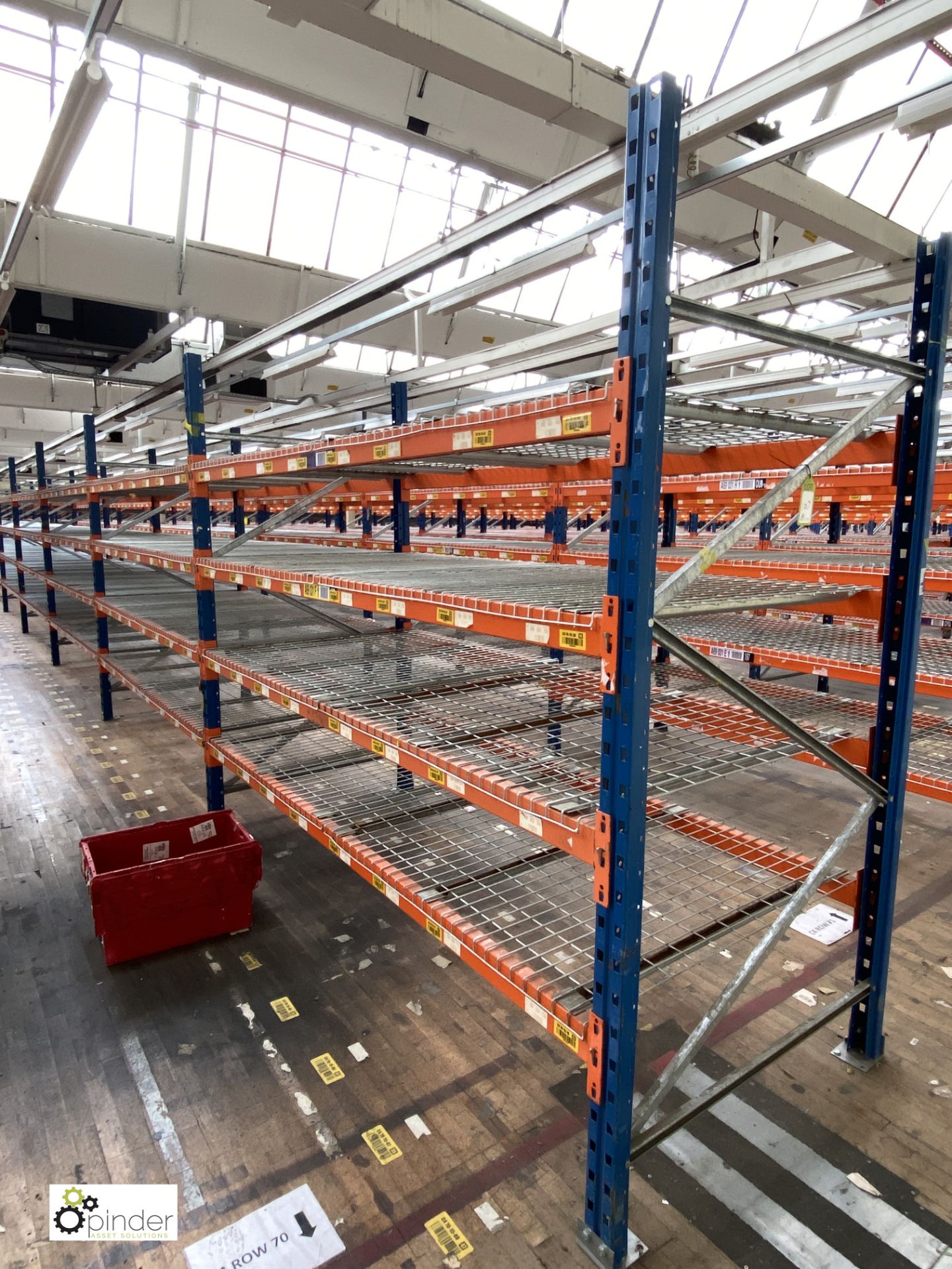 8 bays PSS 2K85 16 boltless Stock Racking, comprising 9 uprights 2400mm x 1200mm, 64 beams 2700mm,