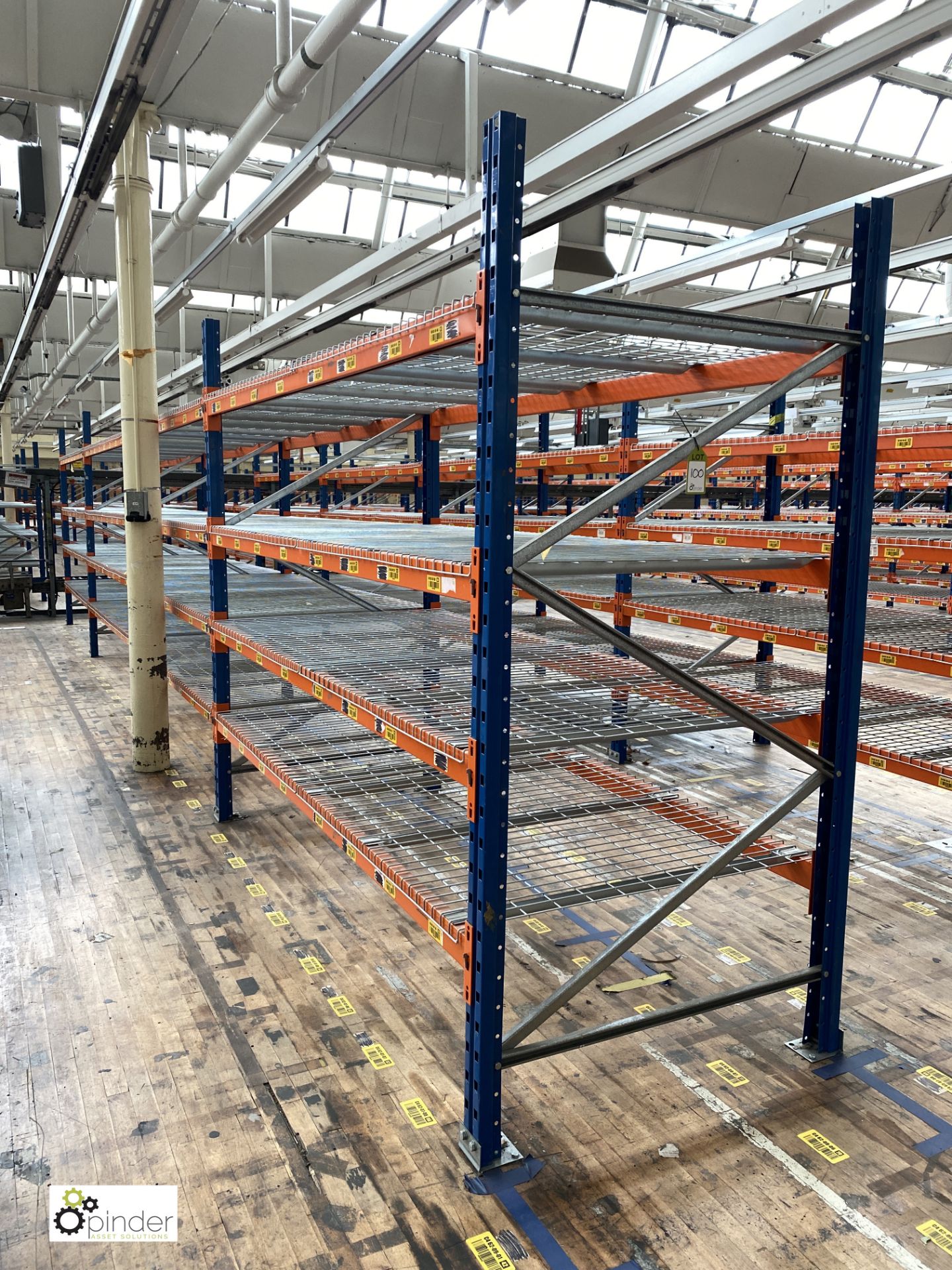 4 bays PSS 2K85 16 boltless Stock Racking, comprising 5 uprights 2400mm x 1200mm, 32 beams 2700mm,