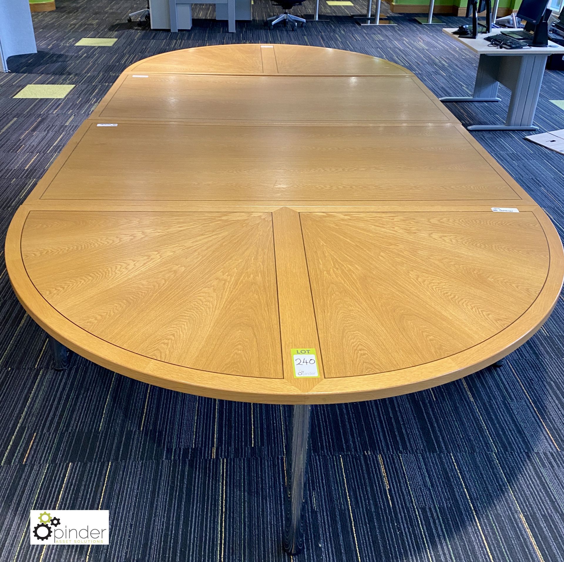 Light oak inlaid 4-section Boardroom Table, total overall dimension 4000mm x 2000mm - Image 4 of 8