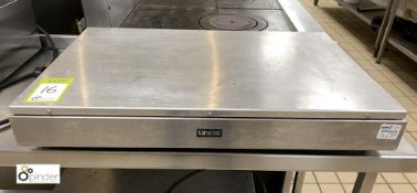 Lincat HB2-A002 counter top heated Display Base, 240volts, 750mm wide x 500mm deep