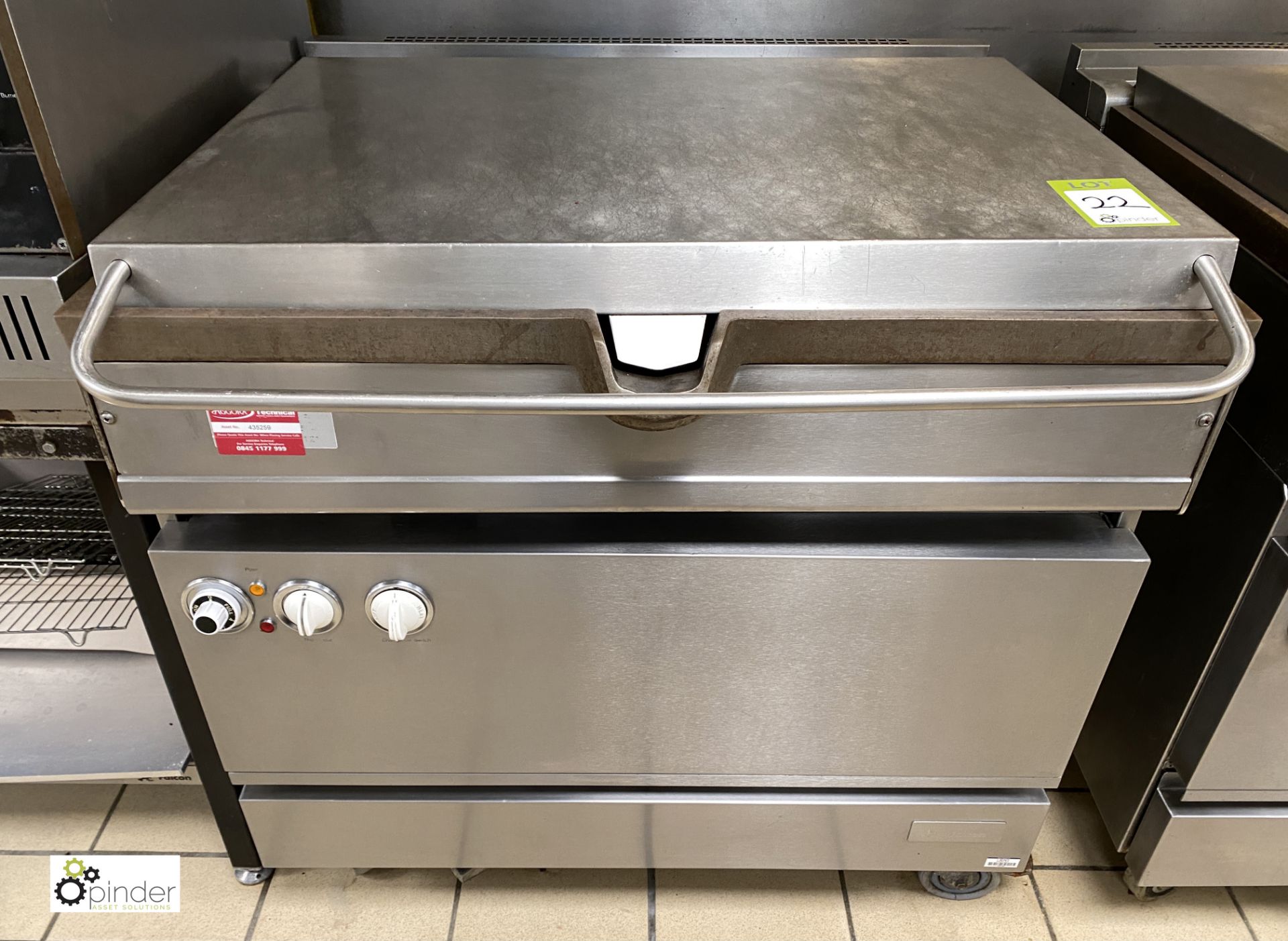 Falcon stainless steel mobile gas fired Brat Pan, 900mm wide x 780mm deep x 940mm high