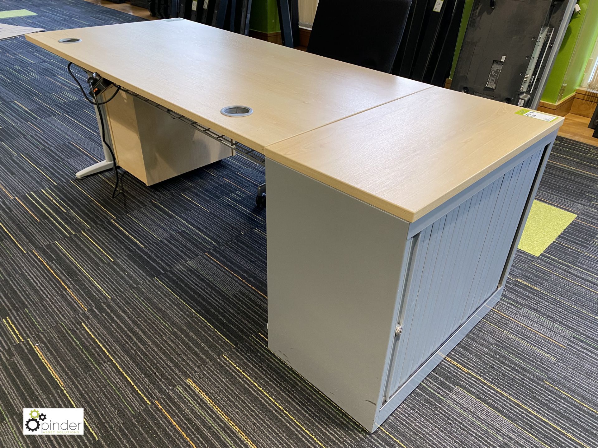 Beech effect Office Desk Set, comprising desk 1600mm x 800mm x 730mm, 3-drawer pedestal 330mm w, - Image 2 of 4