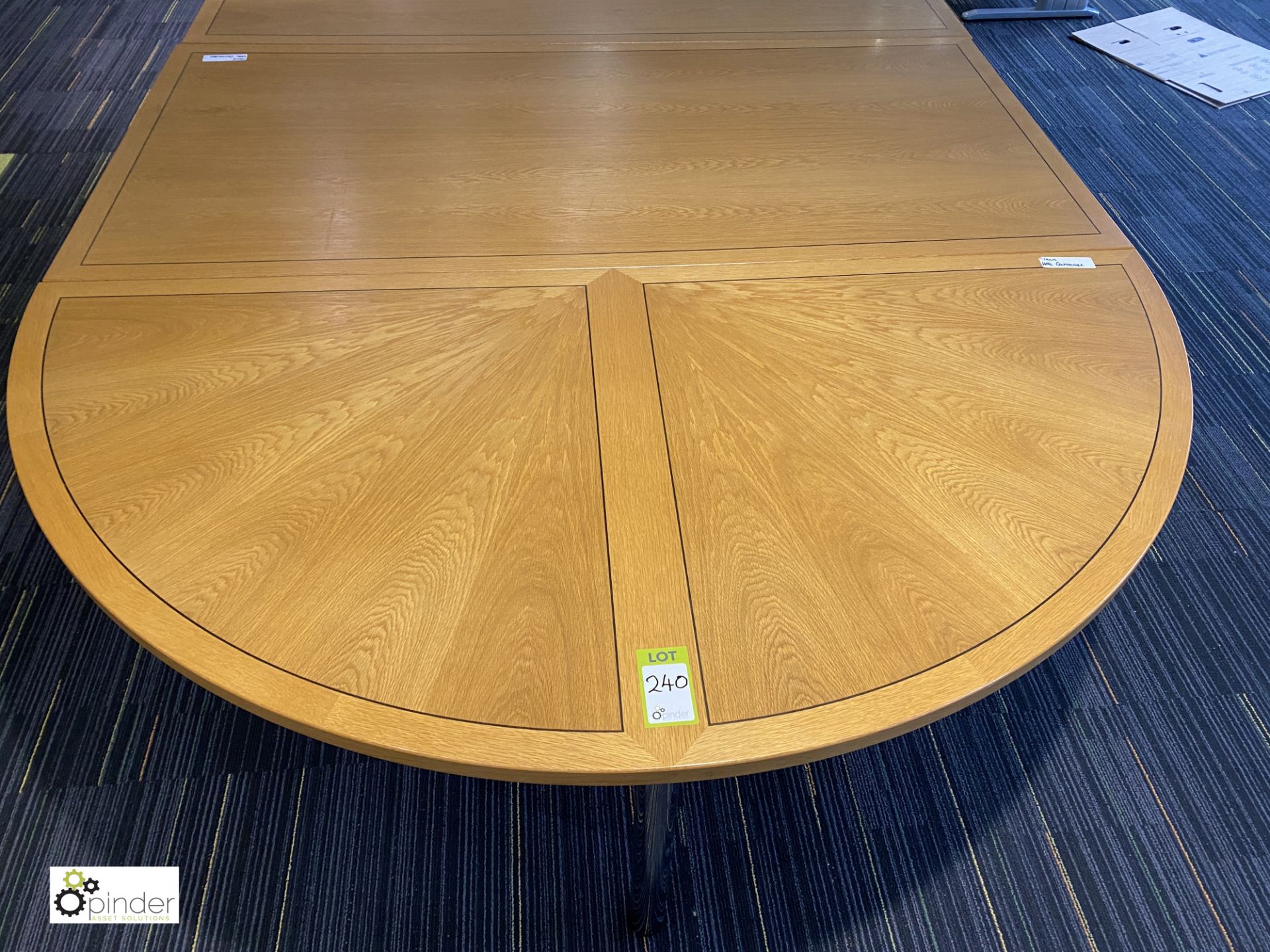 Light oak inlaid 4-section Boardroom Table, total overall dimension 4000mm x 2000mm - Image 5 of 8